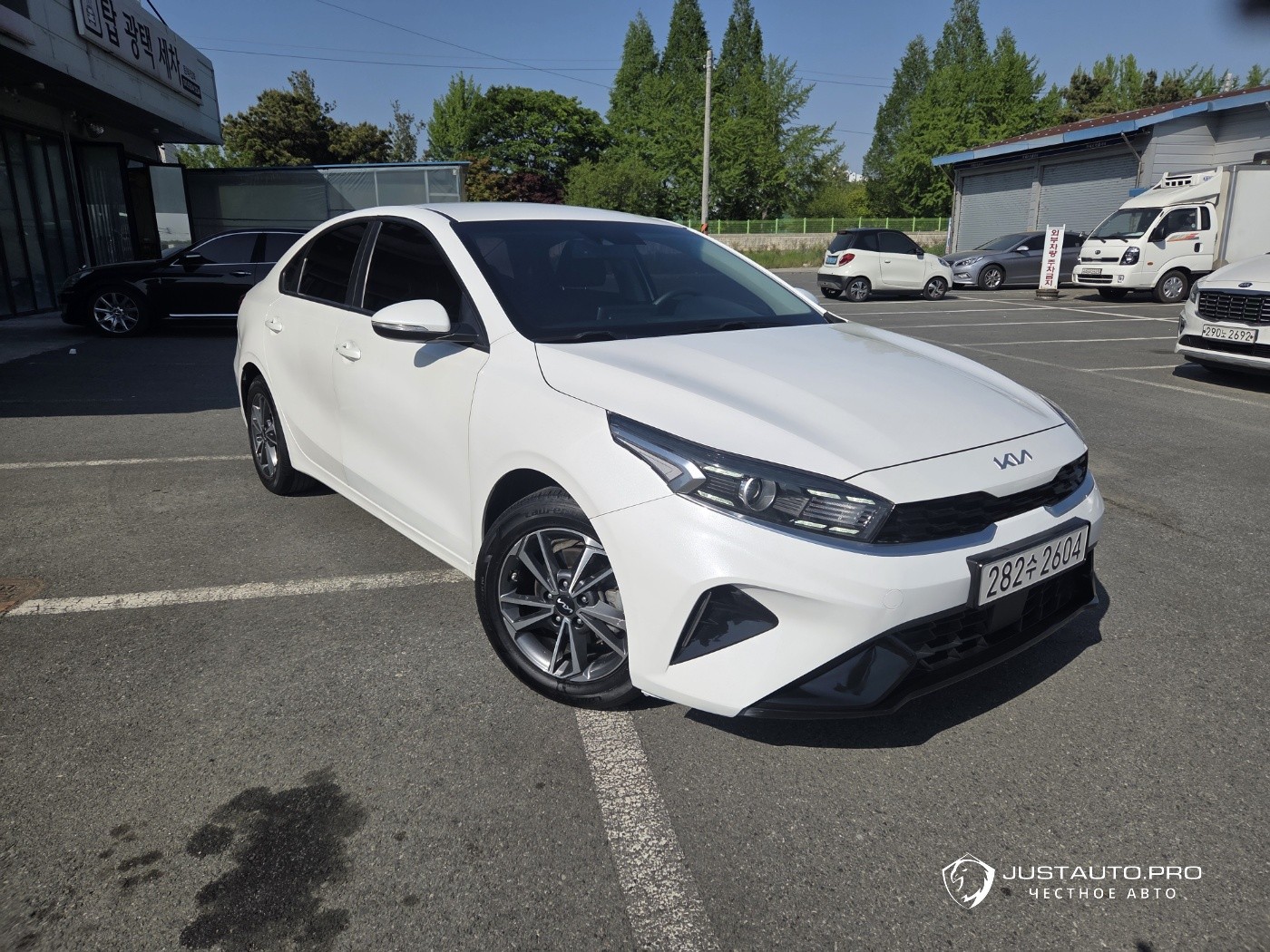 Автомобиль Kia K3