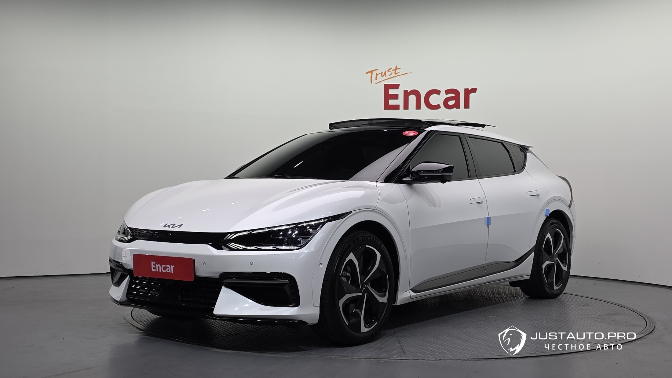 Автомобиль Kia EV6