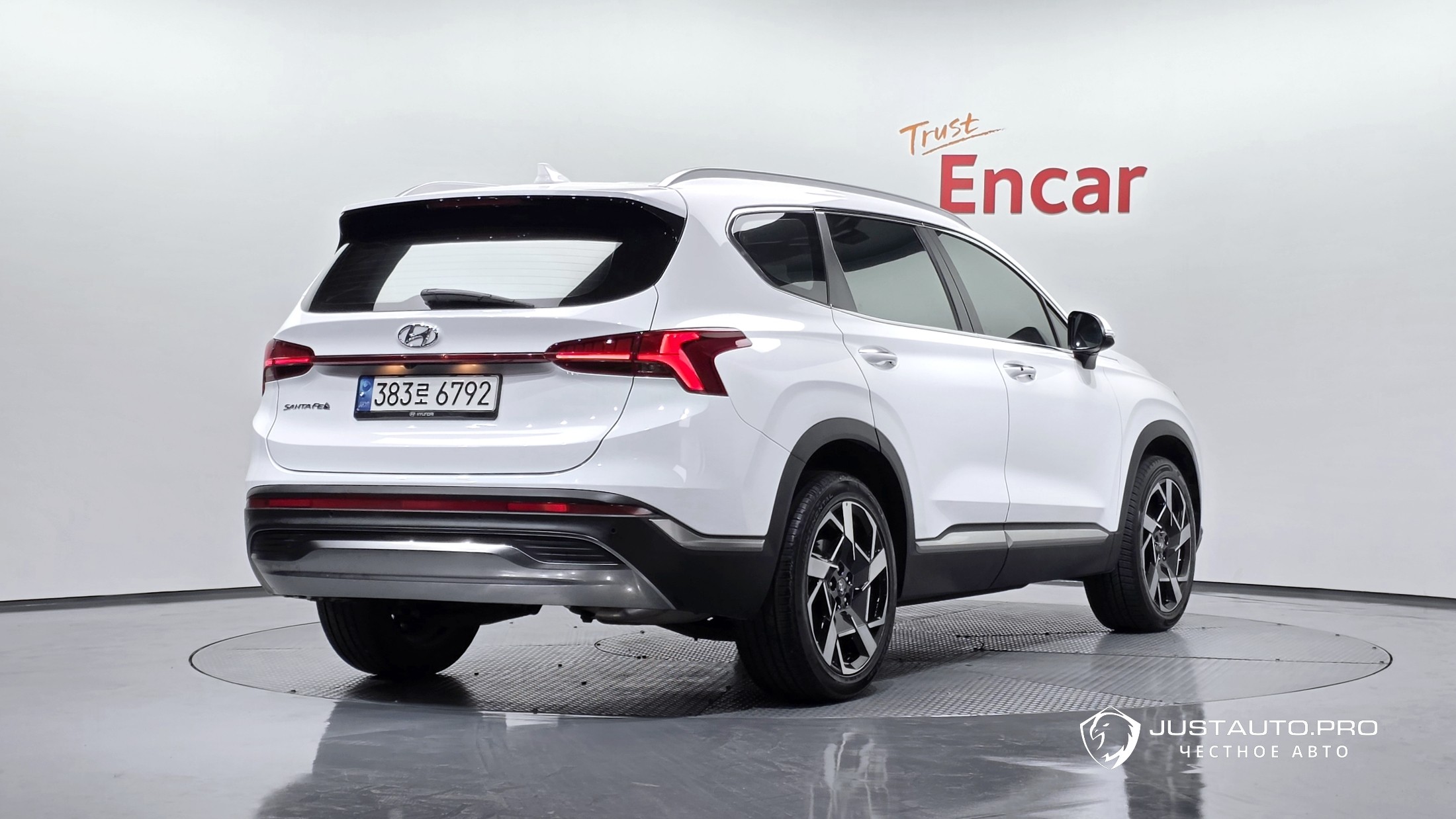 Автомобиль Hyundai Santafe