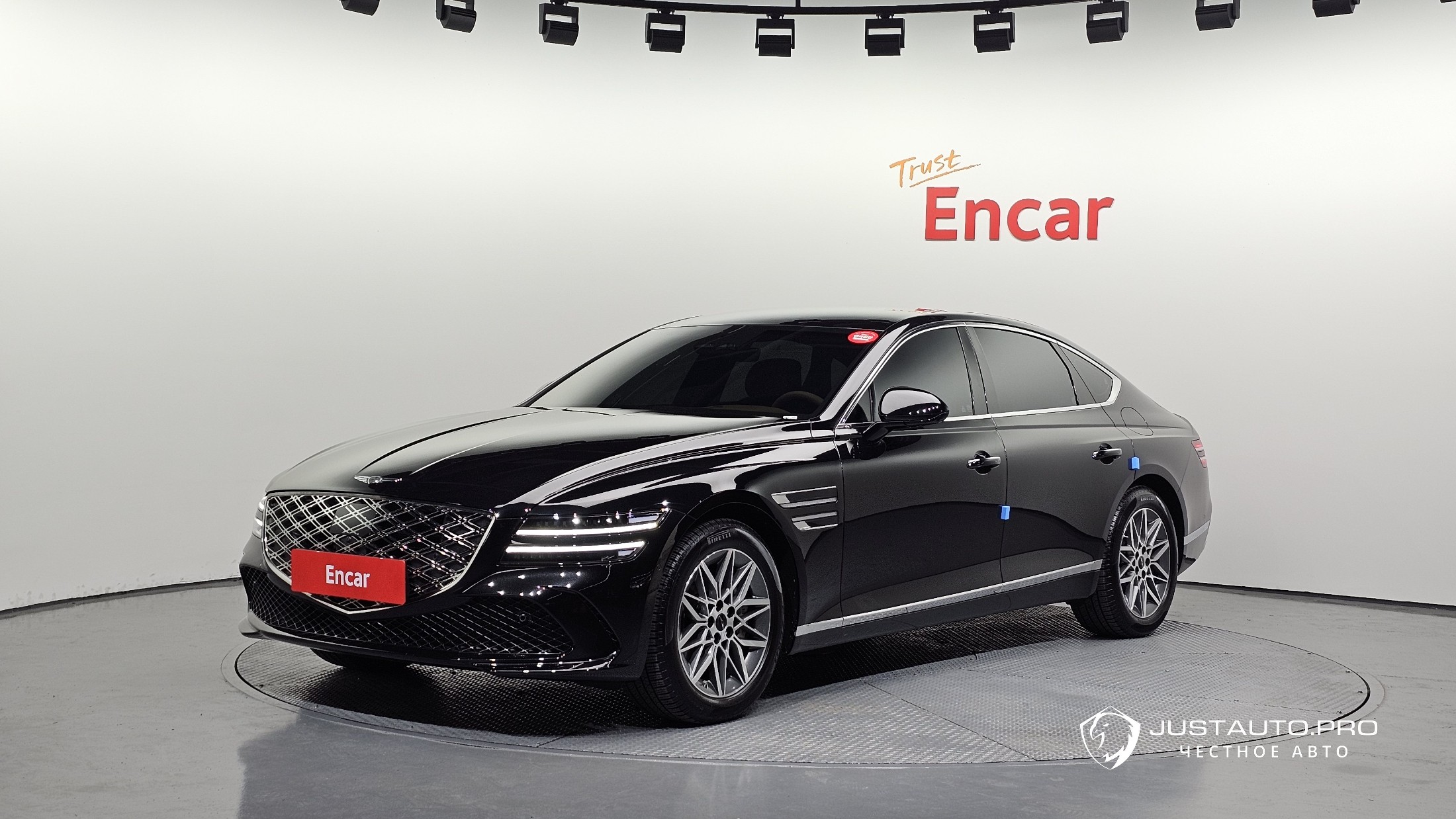 Автомобиль Genesis G80