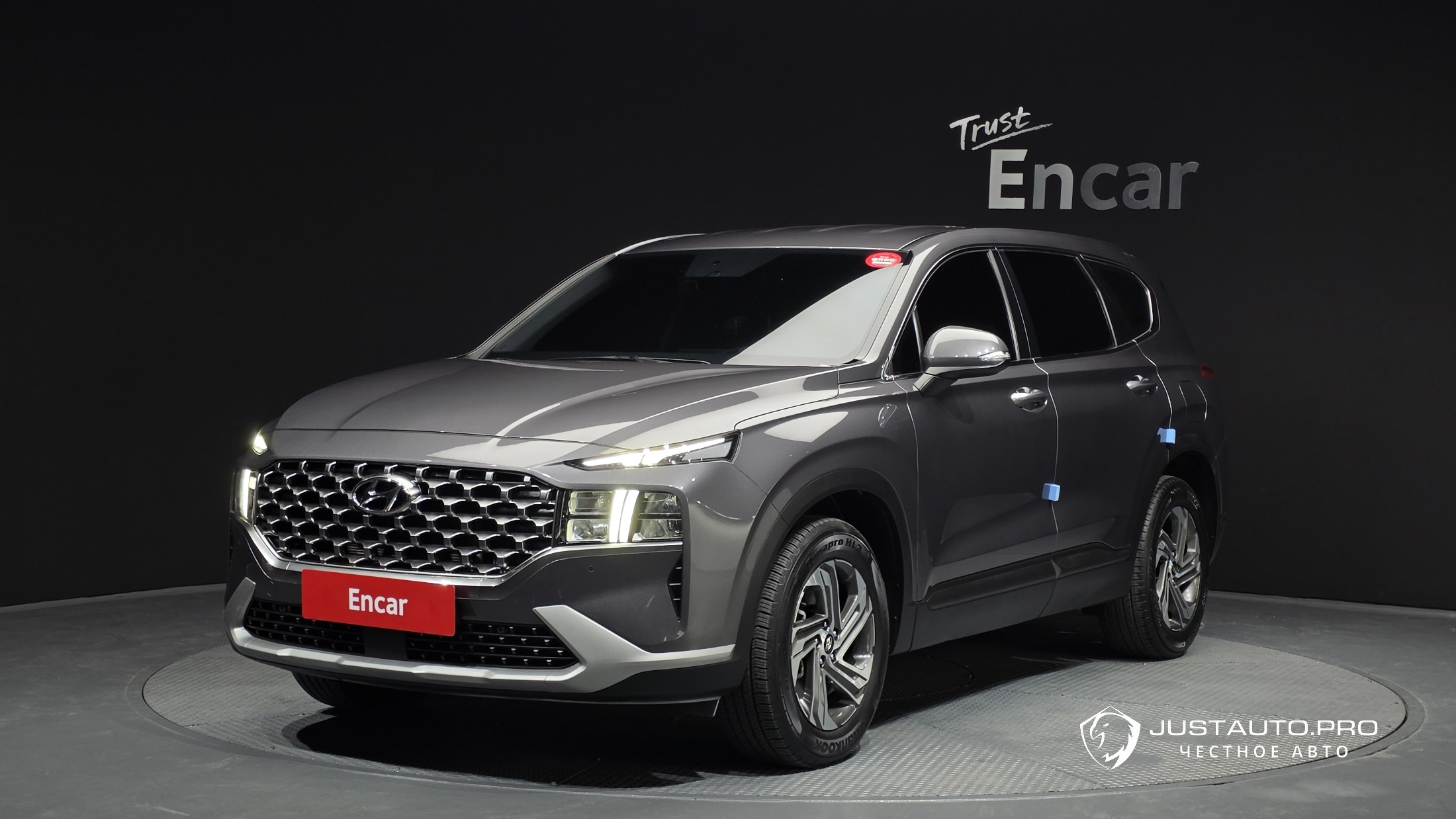 Автомобиль Hyundai Santafe