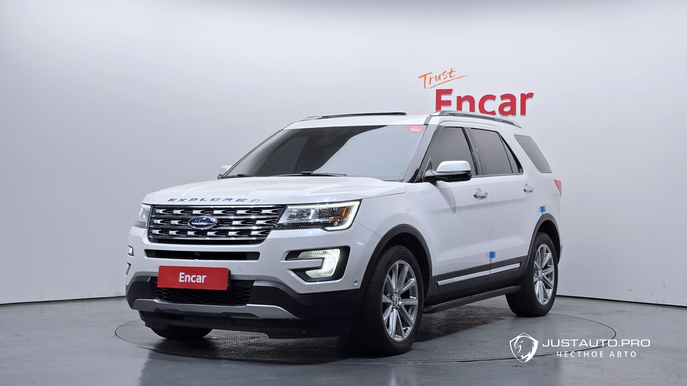 Автомобиль Ford Explorer