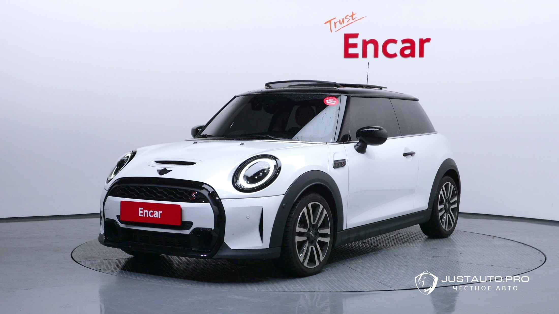 Автомобиль Mini Cooper
