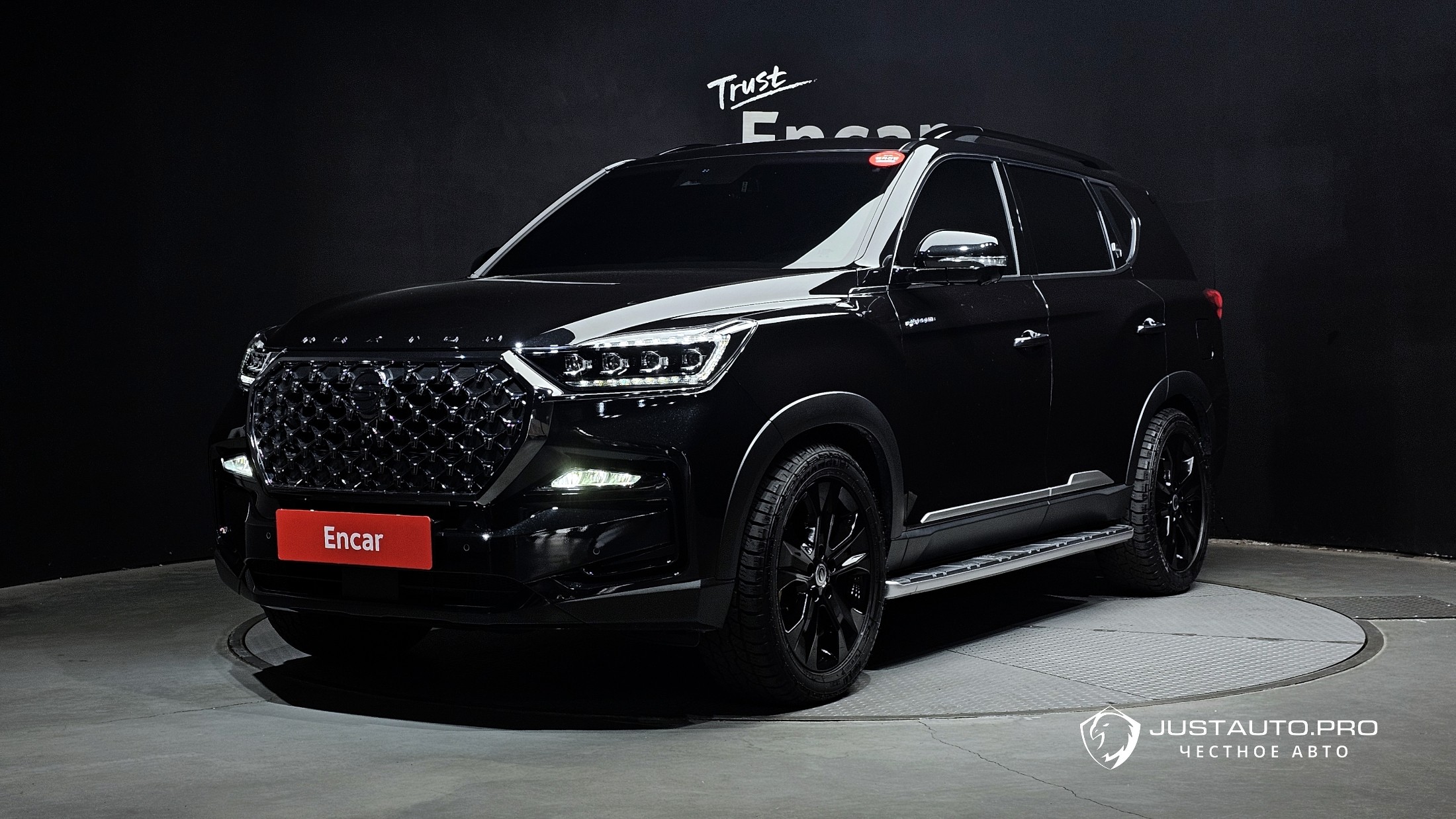 Автомобиль KG_Mobility_Ssangyong Rexton
