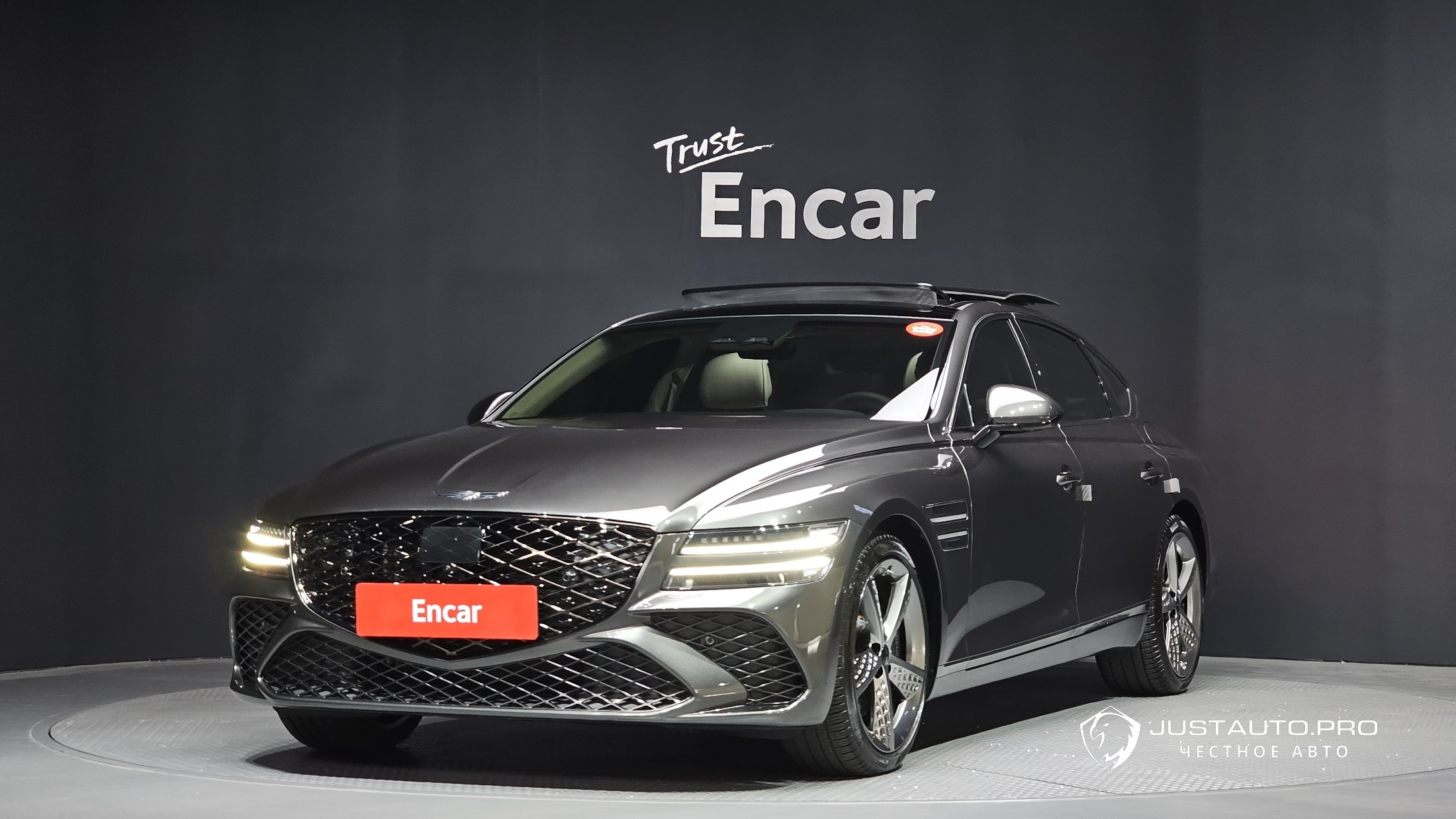 Автомобиль Genesis G80