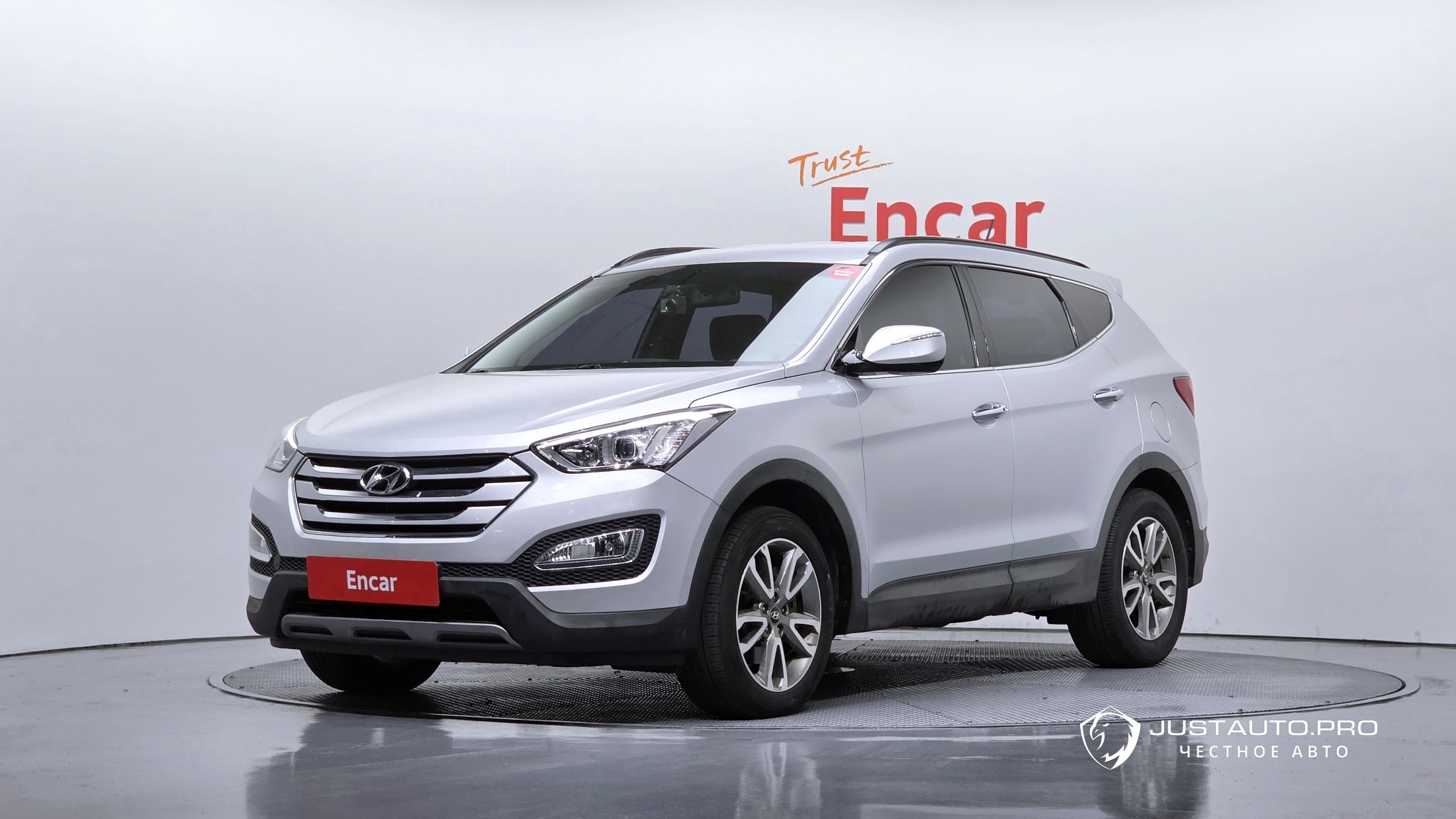 Автомобиль Hyundai Santafe