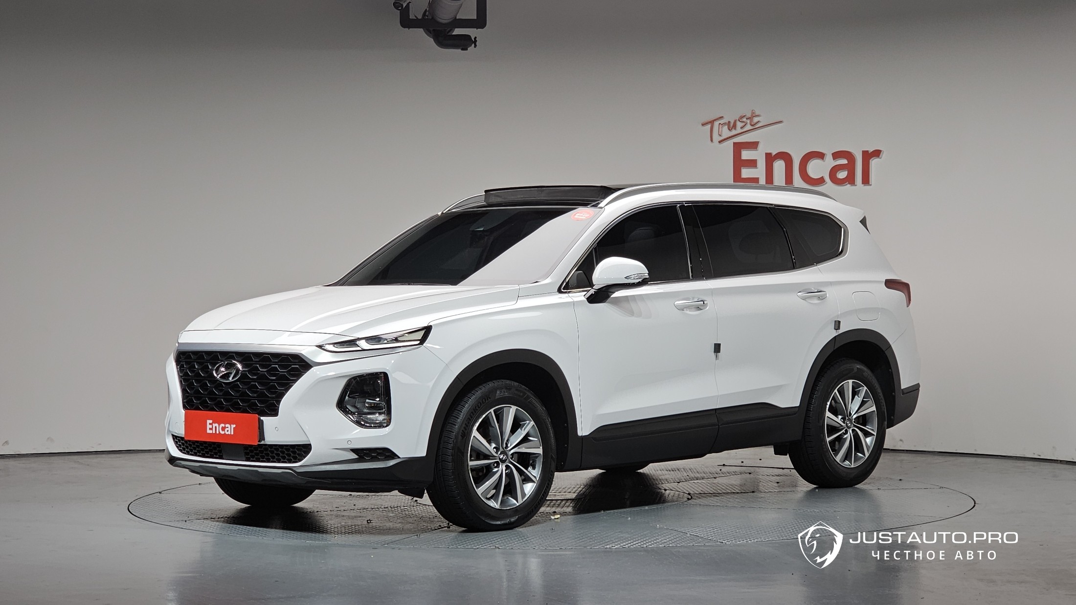 Автомобиль Hyundai Santafe