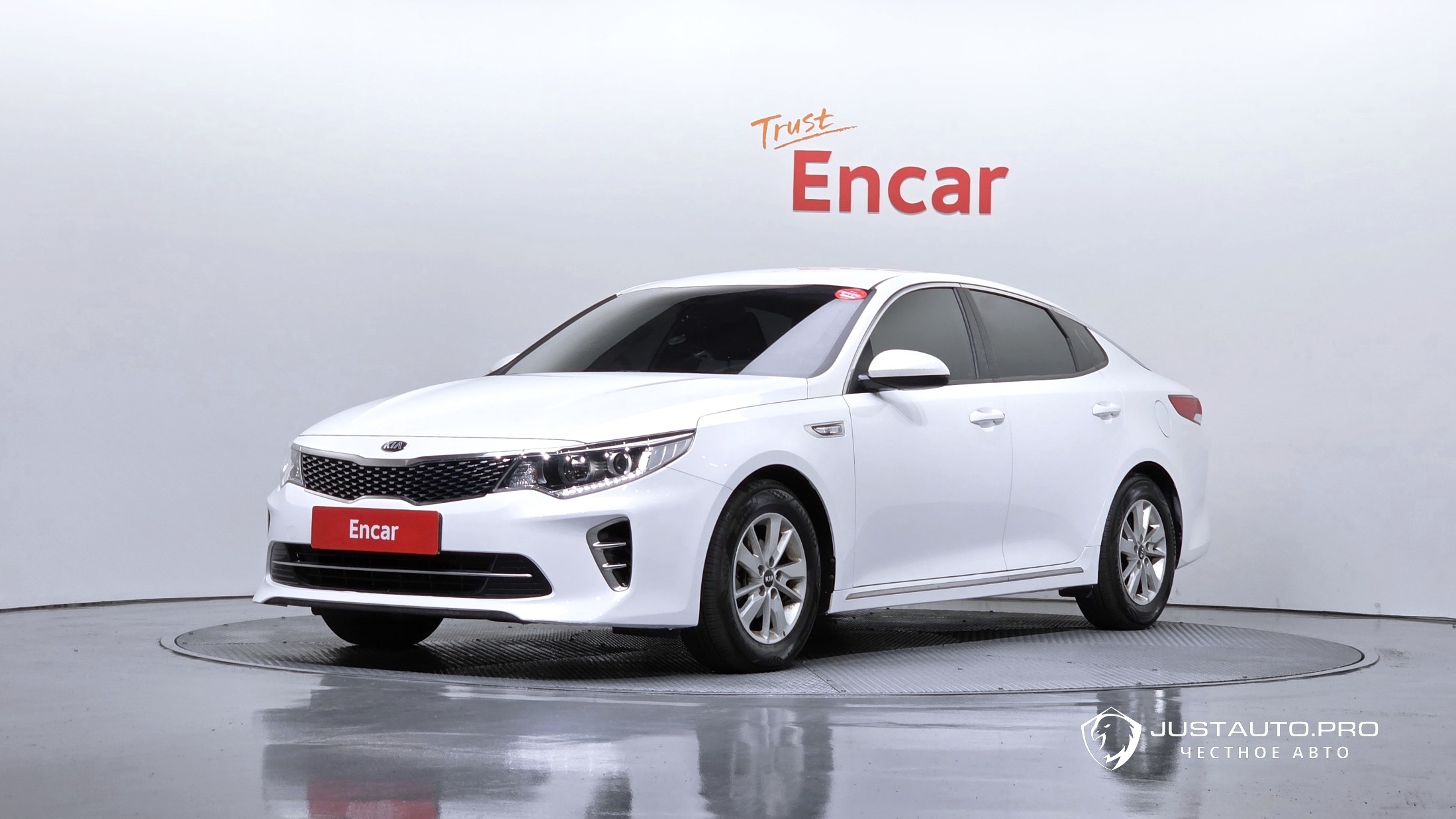 Автомобиль Kia K5