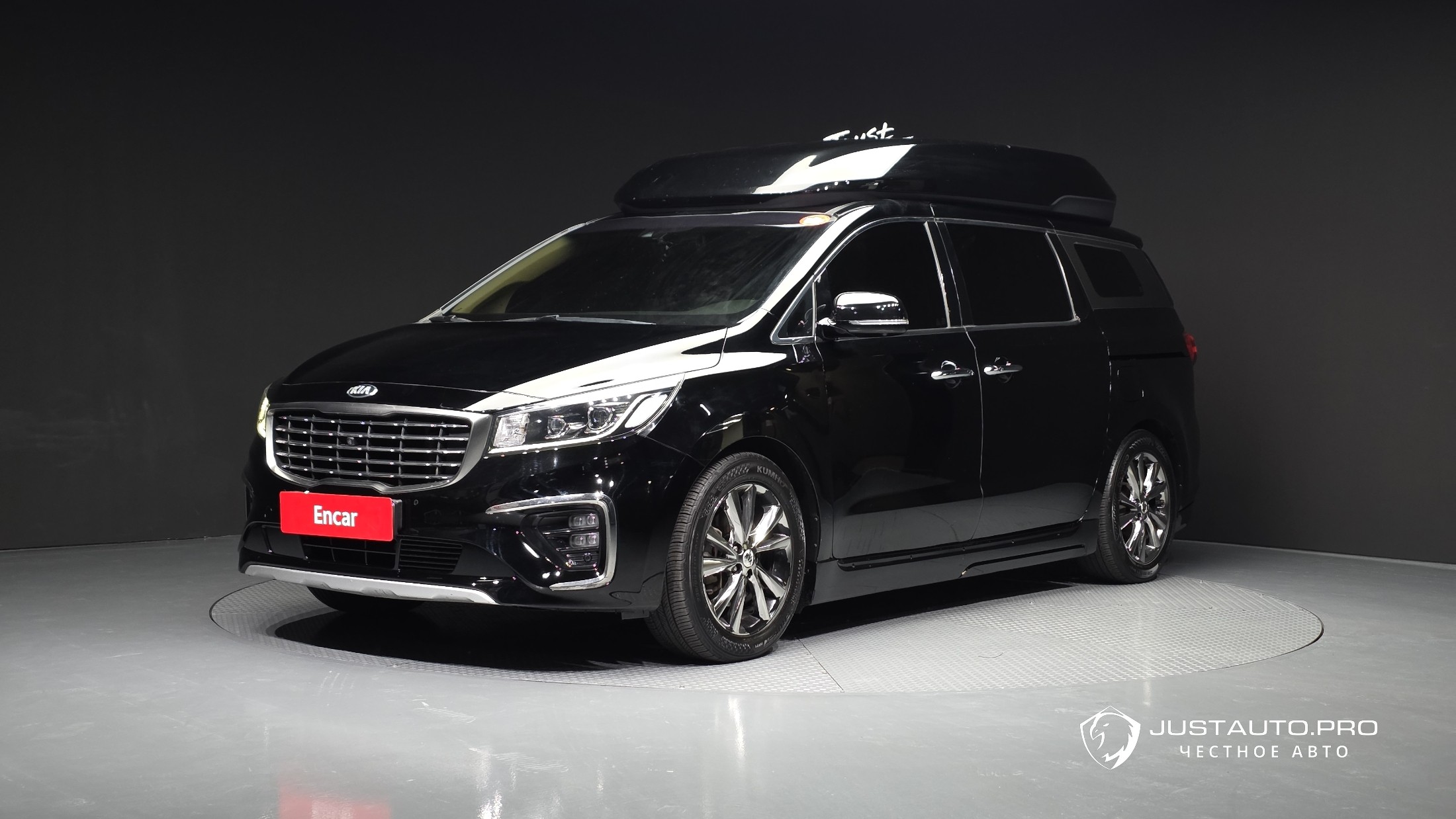 Автомобиль Kia Canival
