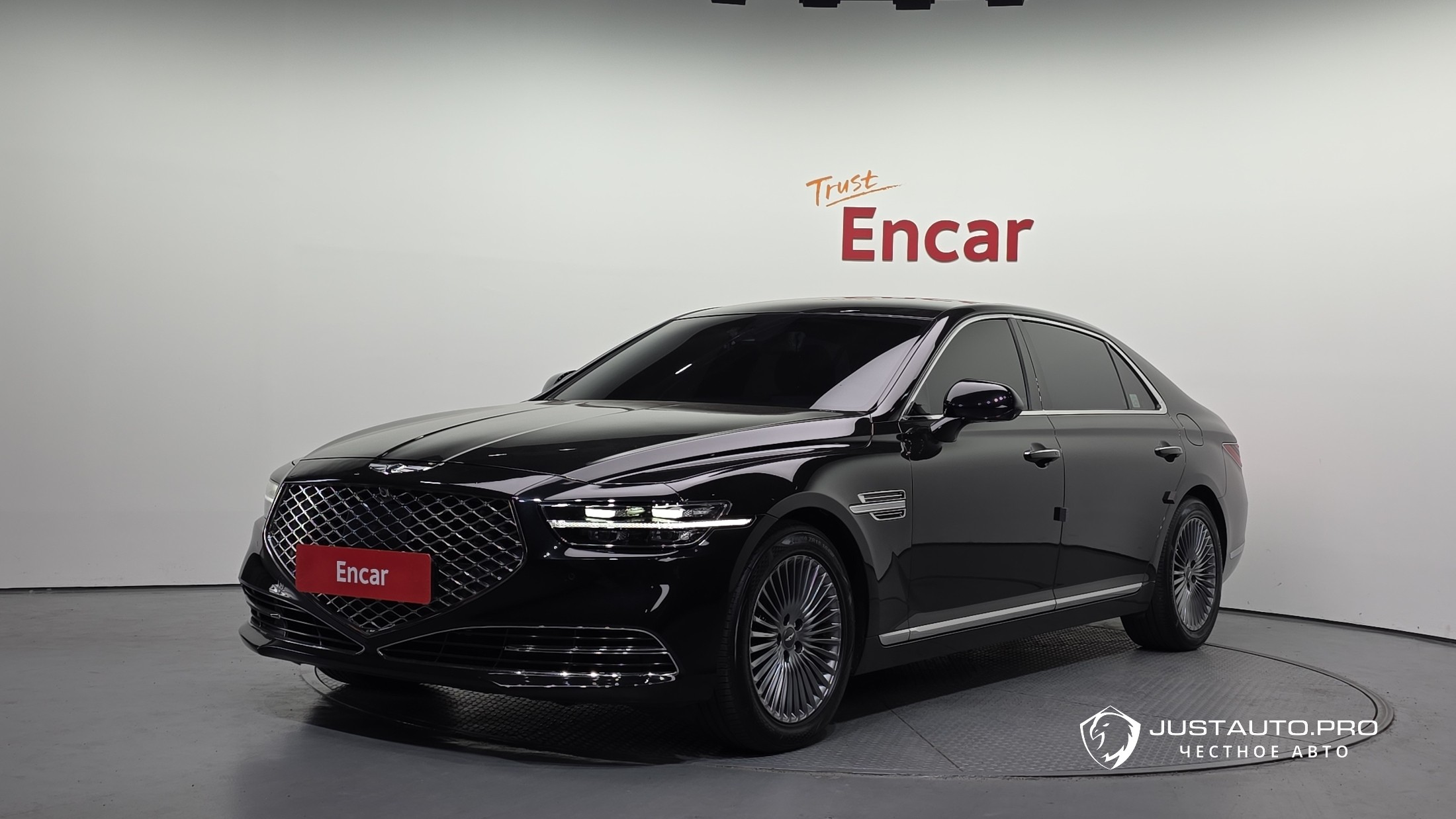 Автомобиль Genesis G90
