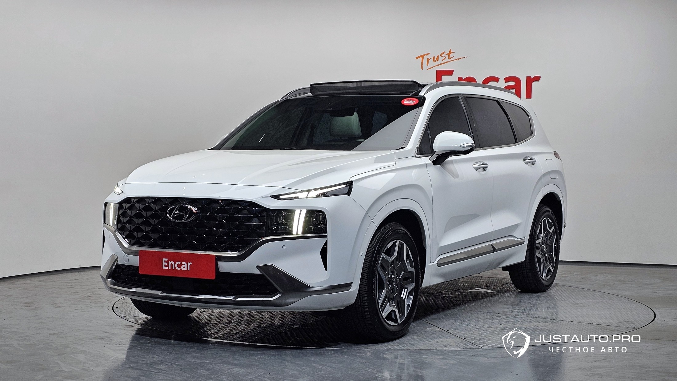 Автомобиль Hyundai Santafe