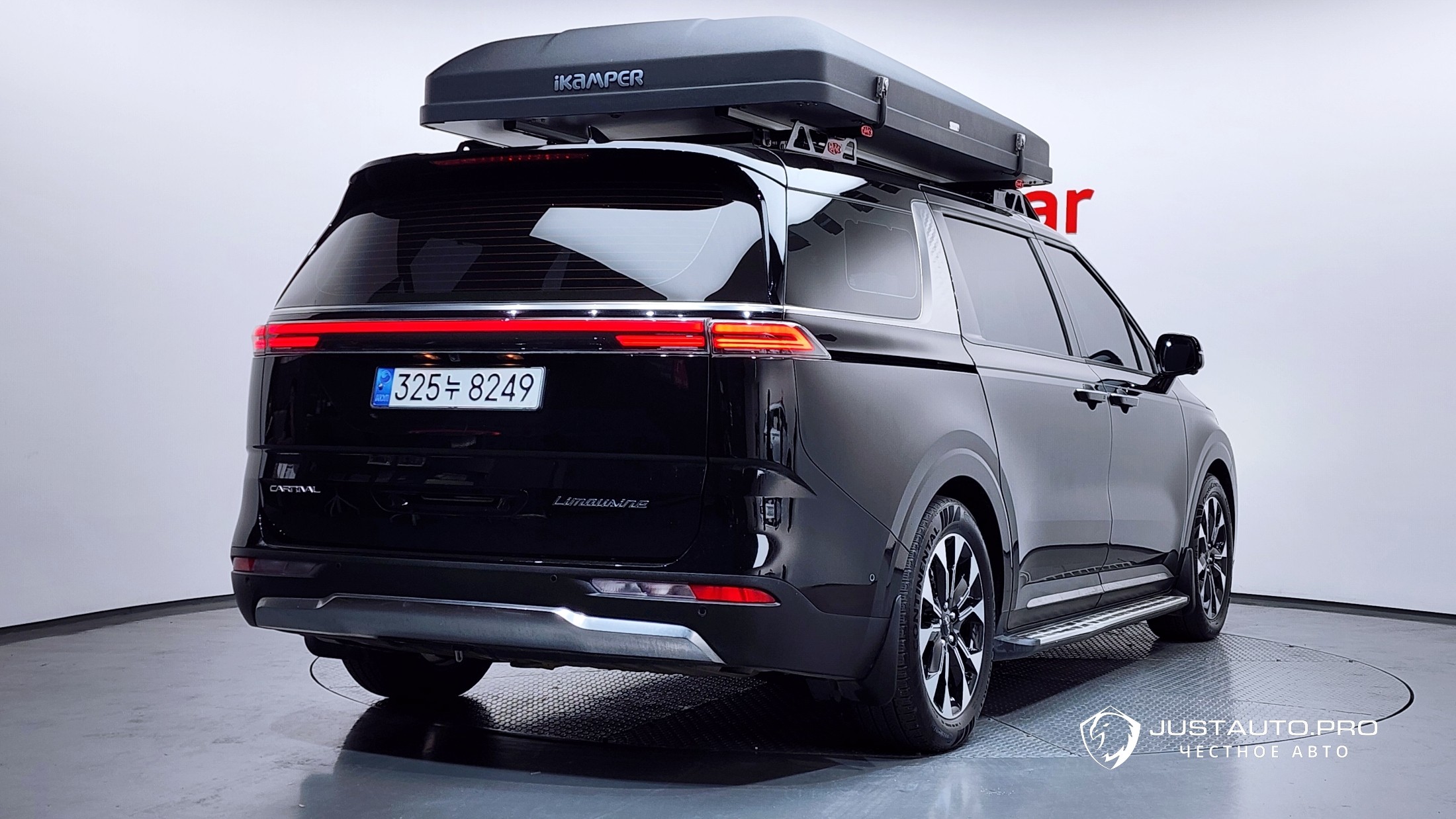Автомобиль Kia Canival