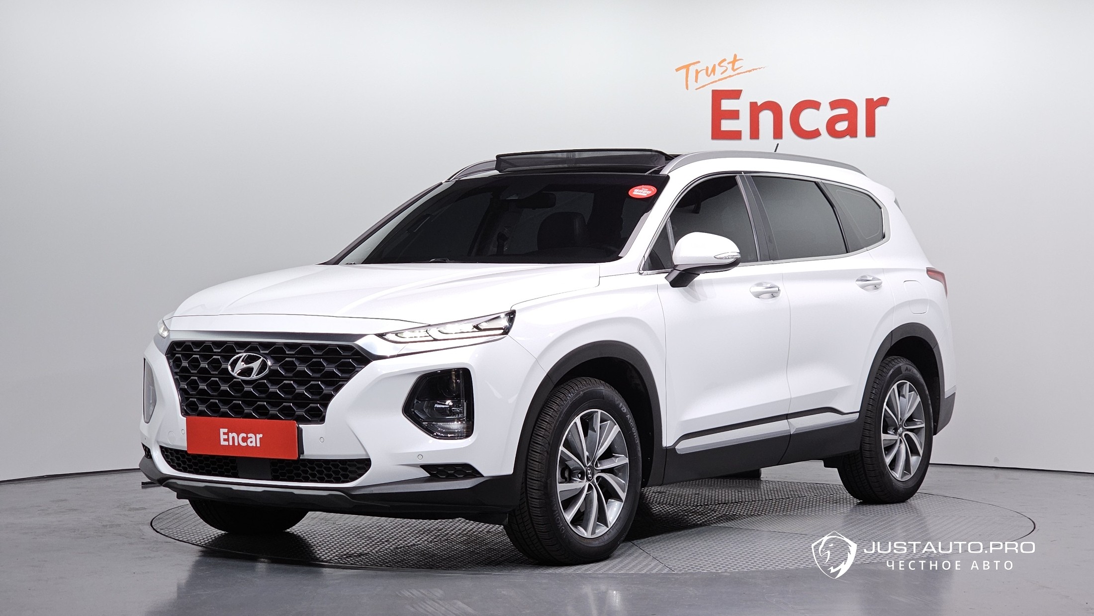 Автомобиль Hyundai Santafe