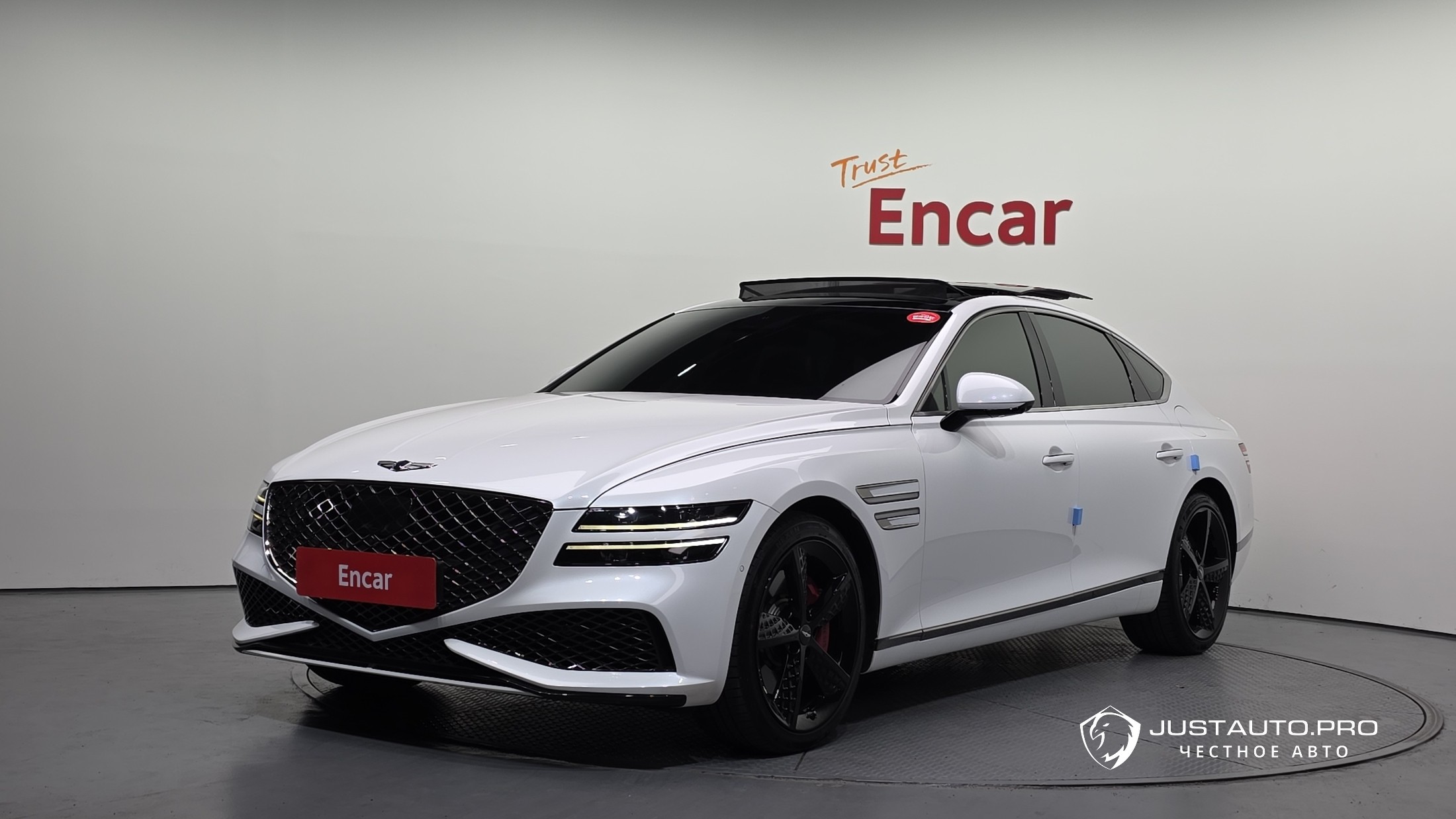 Автомобиль Genesis G80