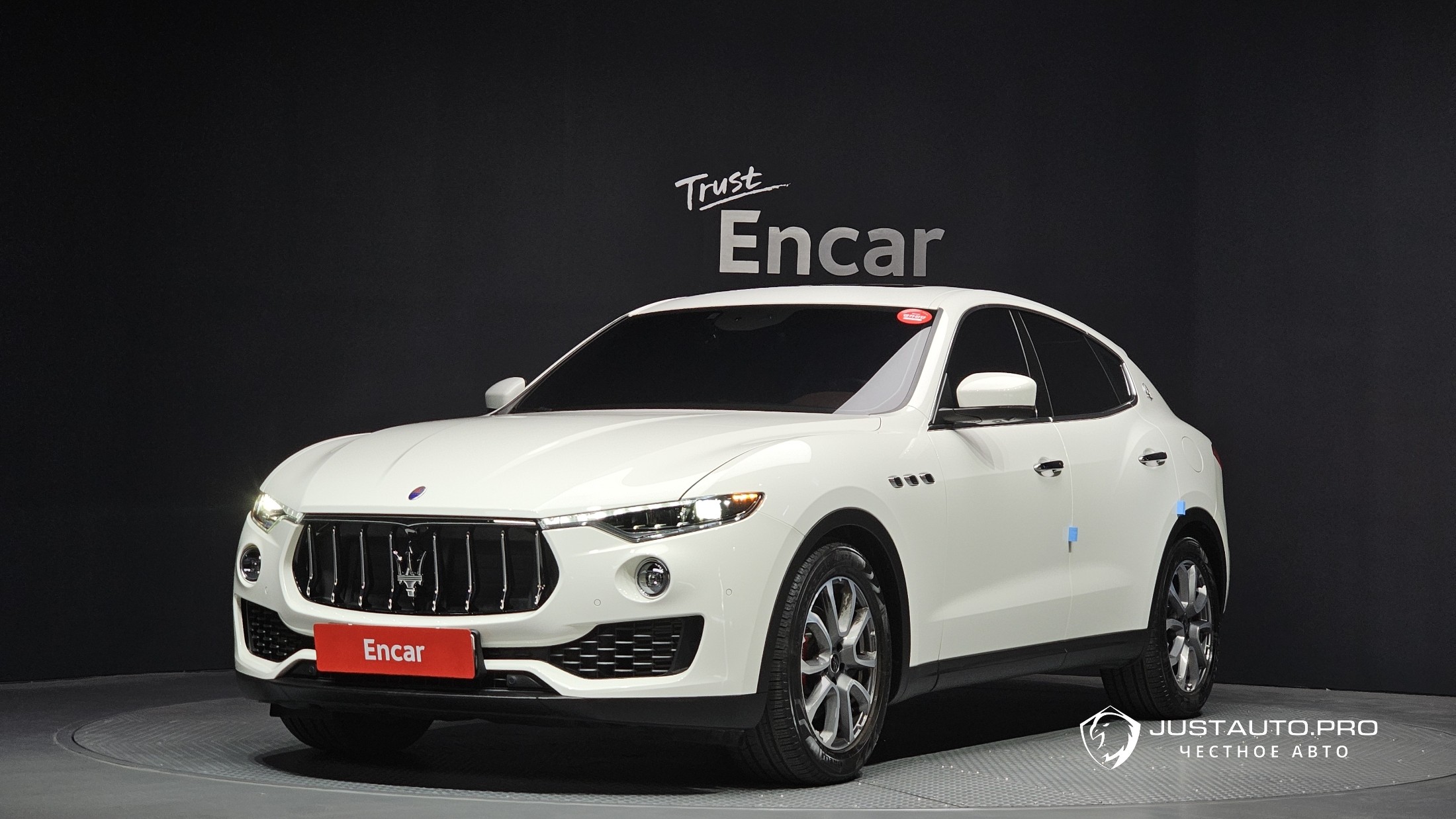 Автомобиль Maserati Levante