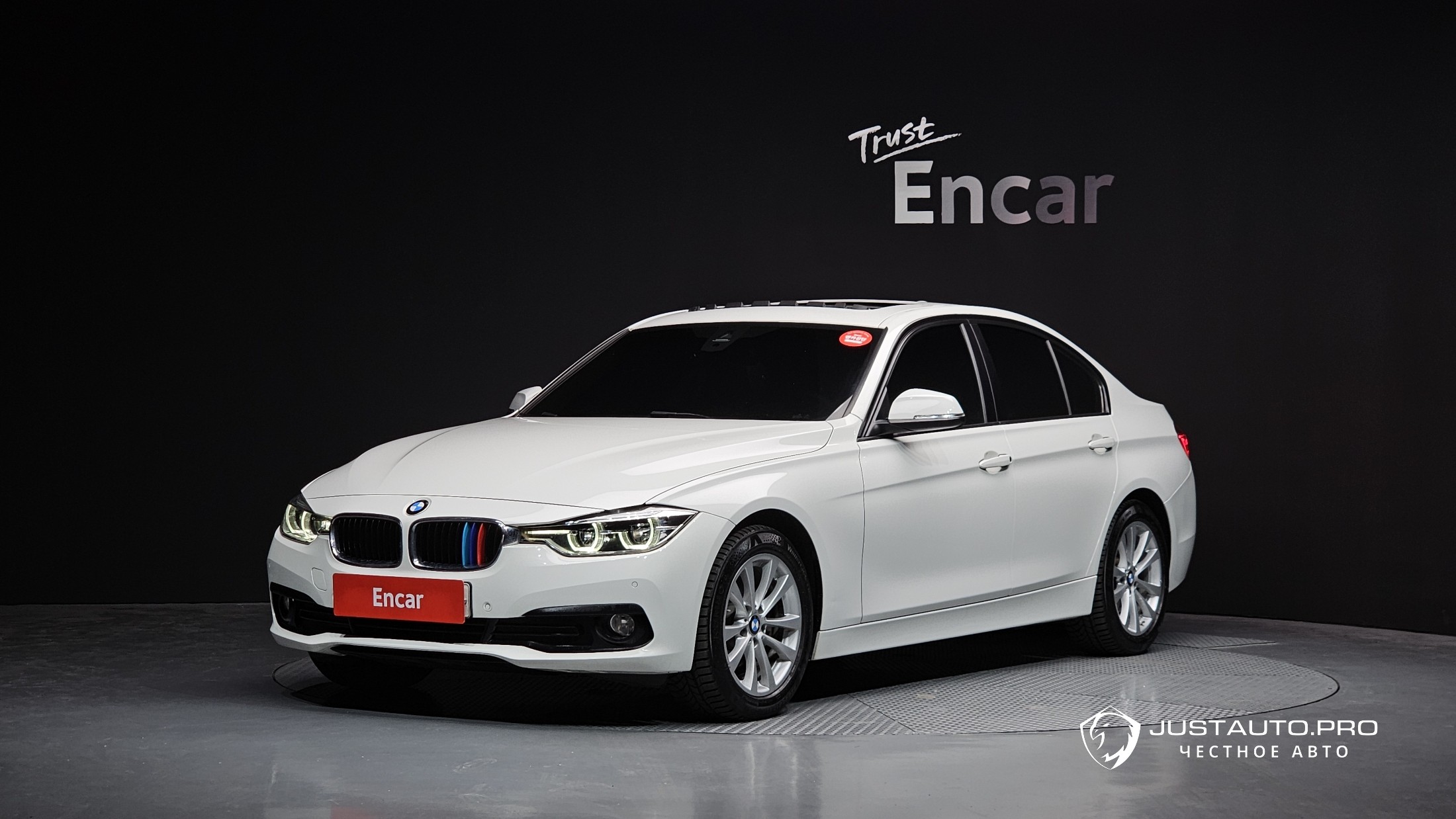 Автомобиль BMW 3-Series