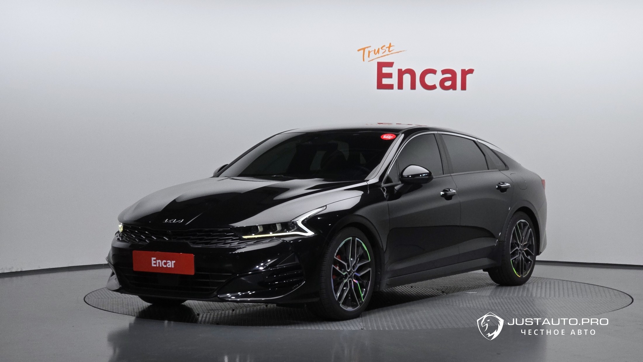 Автомобиль Kia K5