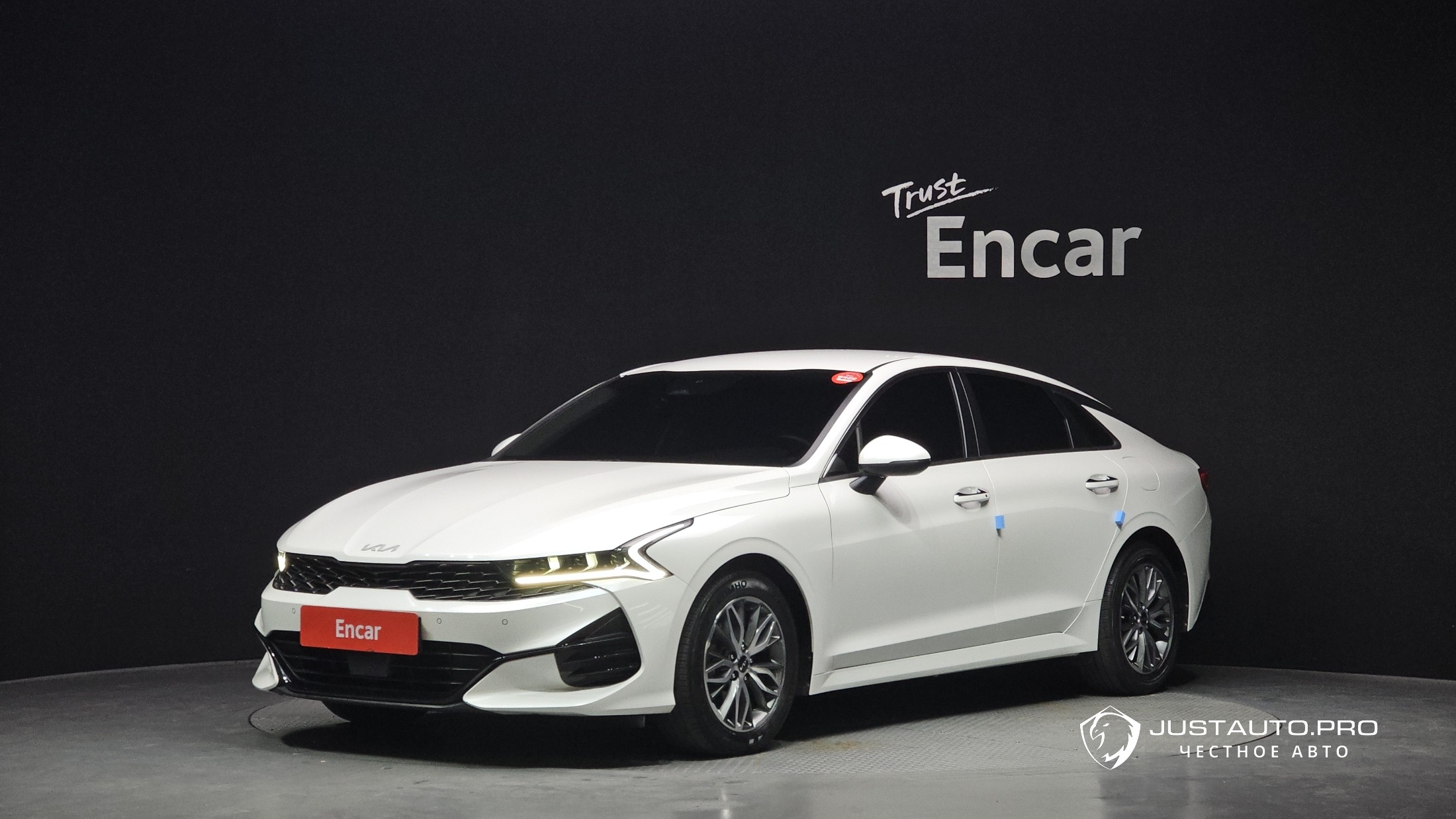 Автомобиль Kia K5