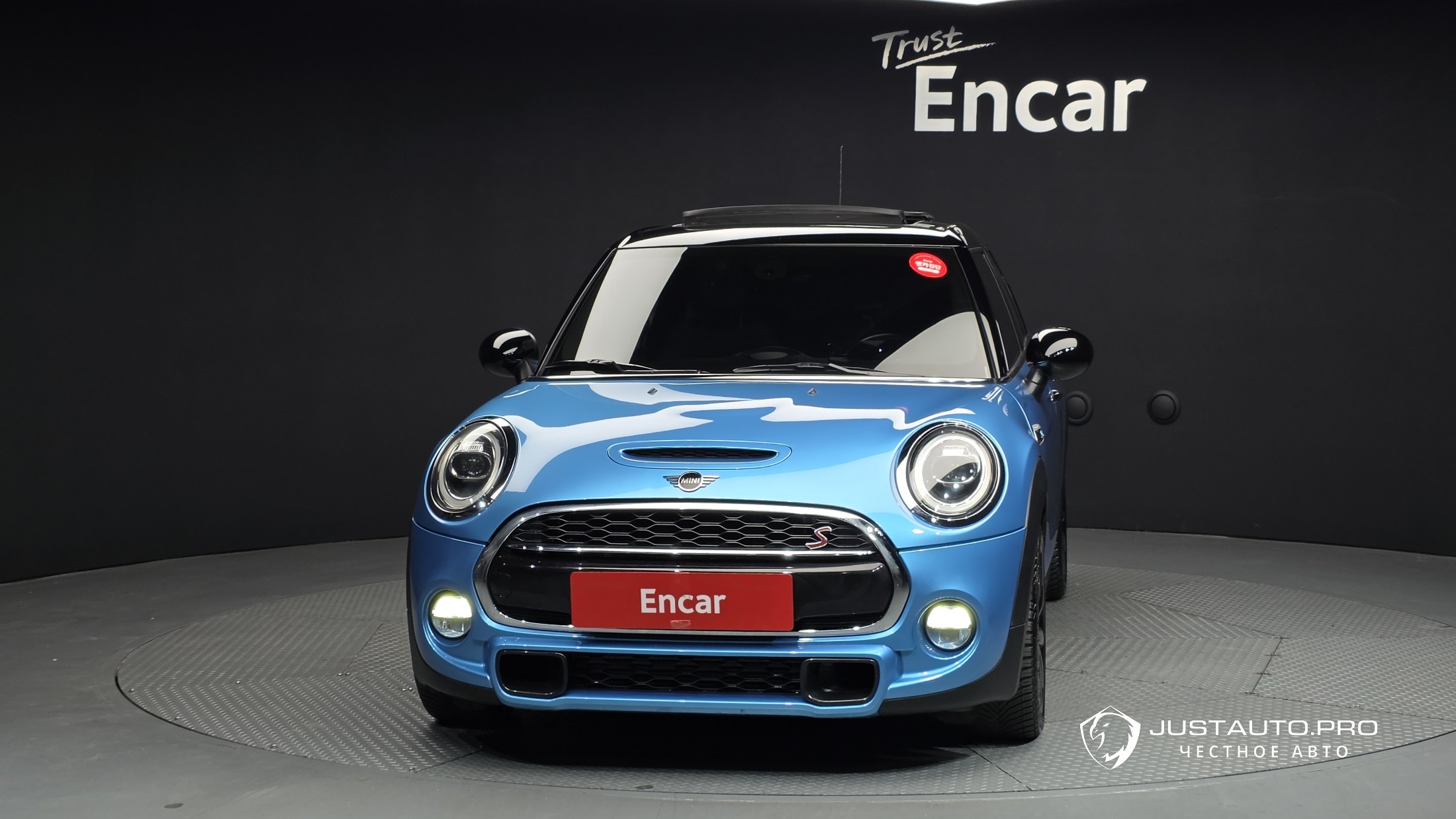 Автомобиль Mini Cooper