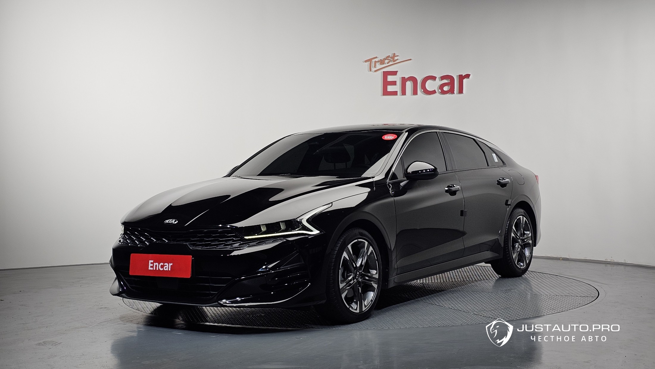 Автомобиль Kia K5