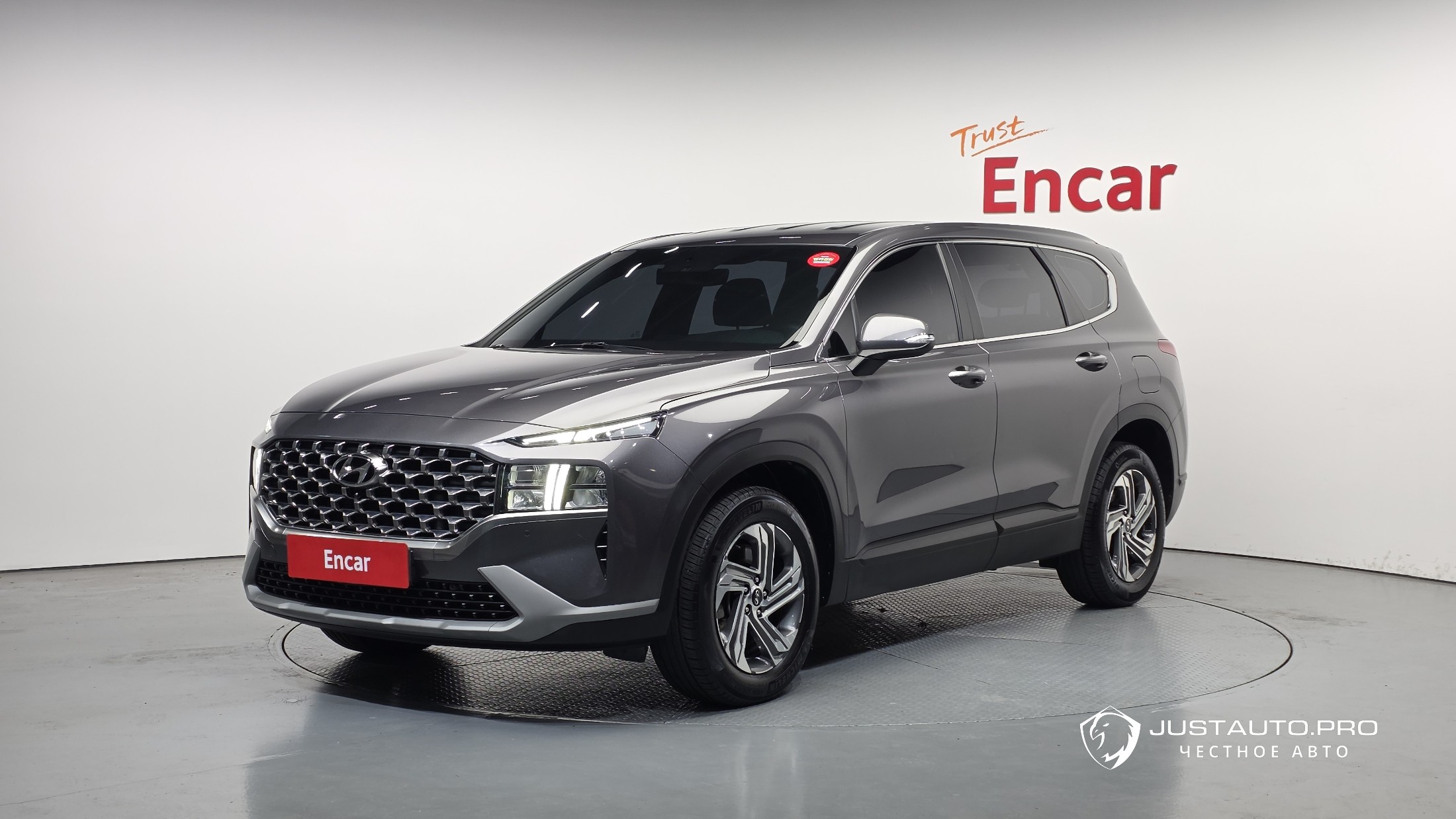 Автомобиль Hyundai Santafe