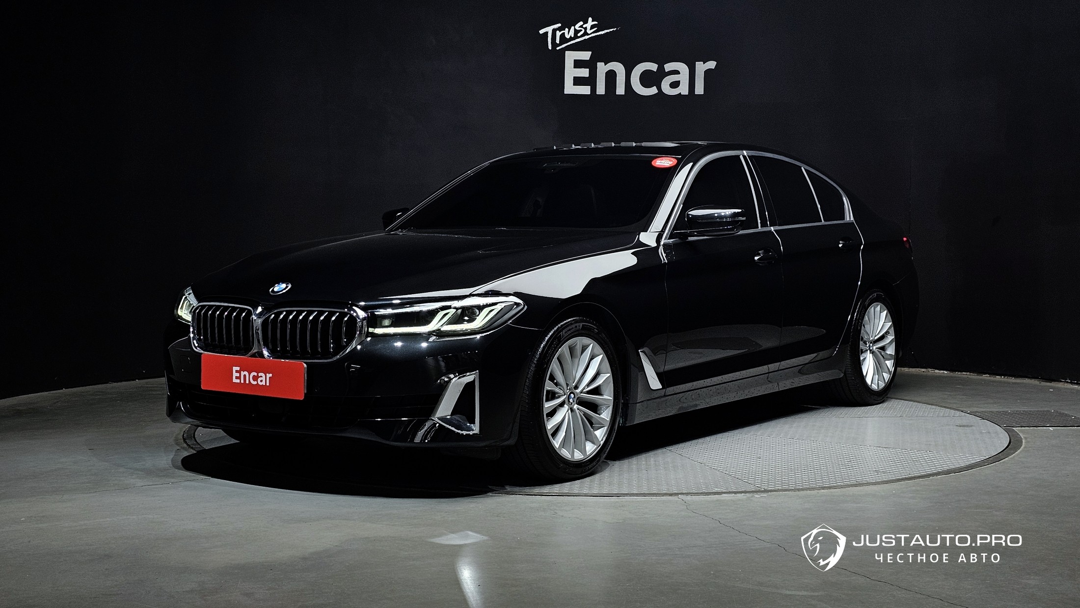 Автомобиль BMW 5-Series