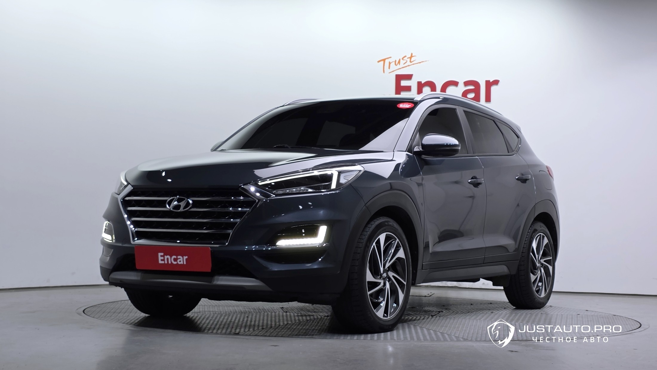 Автомобиль Hyundai Tucson