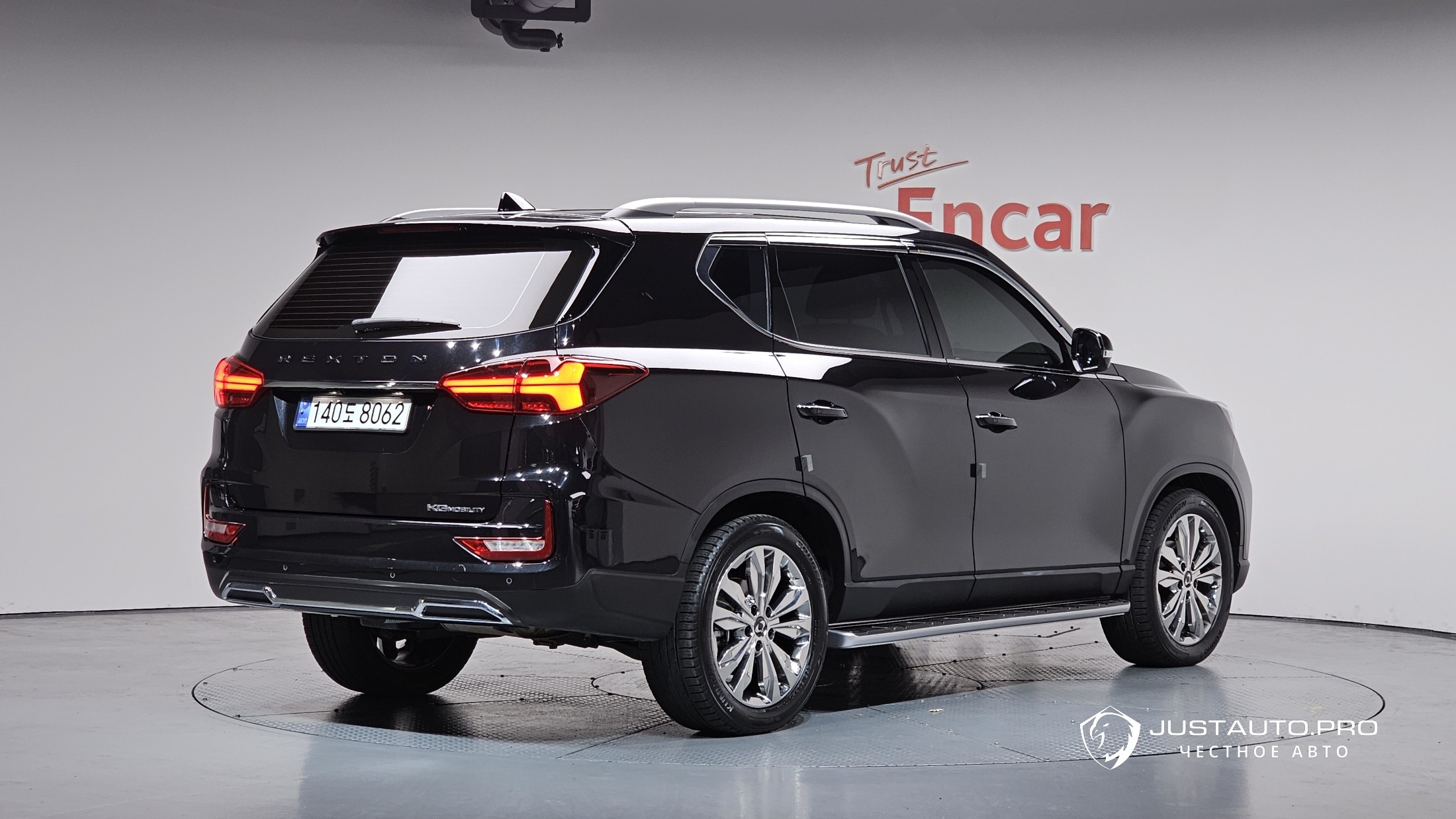 Автомобиль KG_Mobility_Ssangyong Rexton