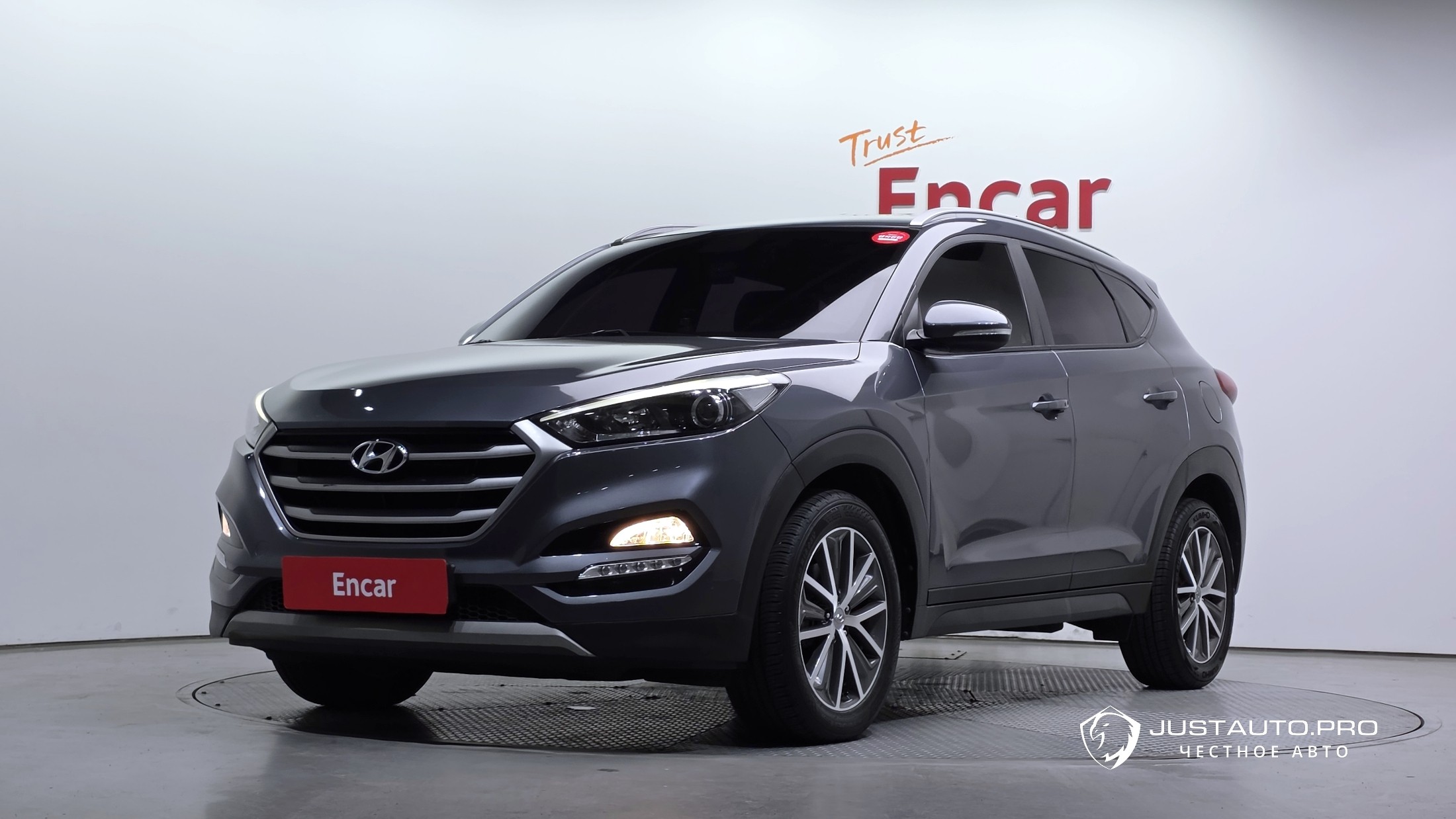 Автомобиль Hyundai Tucson