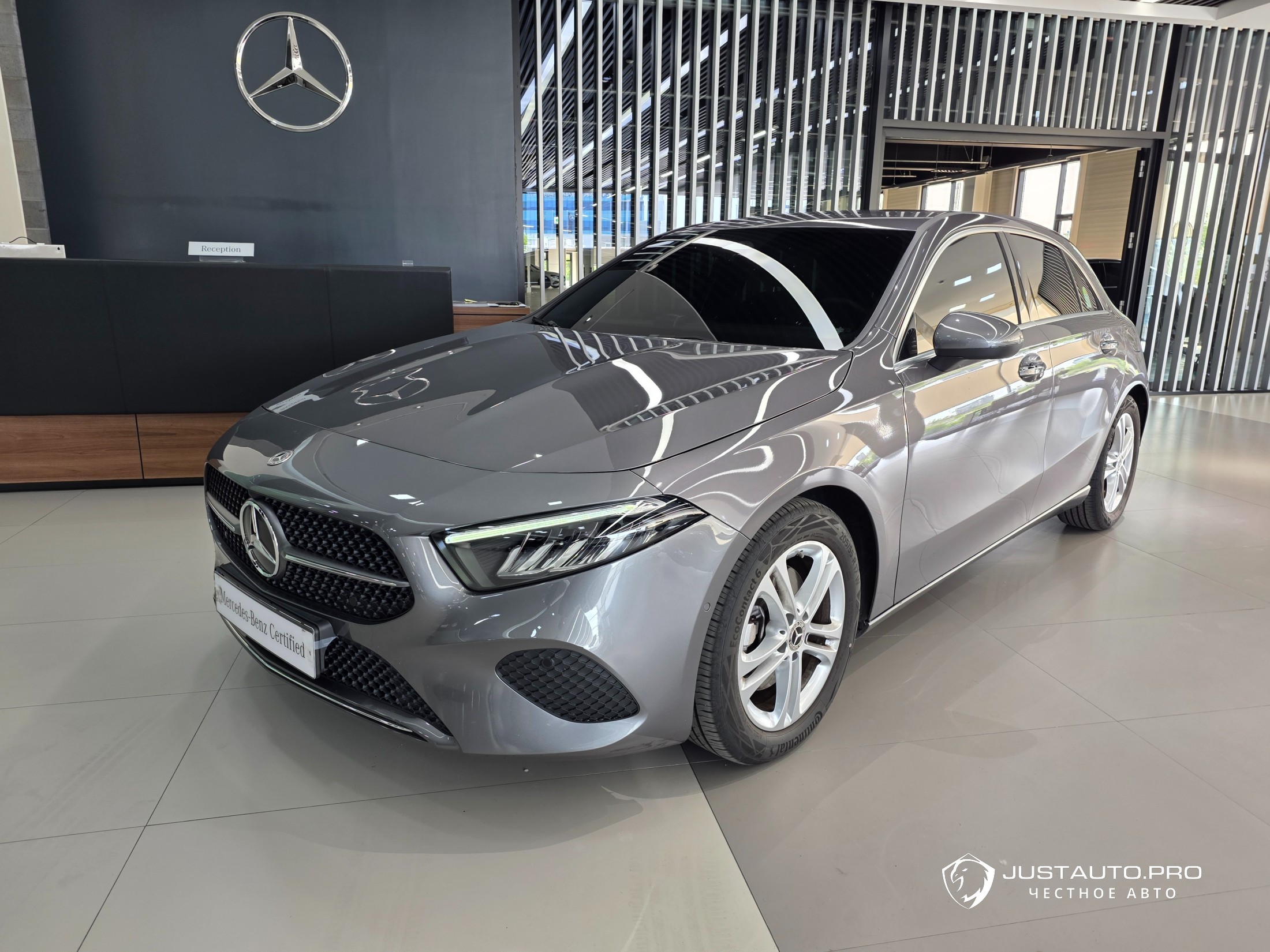 Автомобиль Mercedes-Benz A-Class
