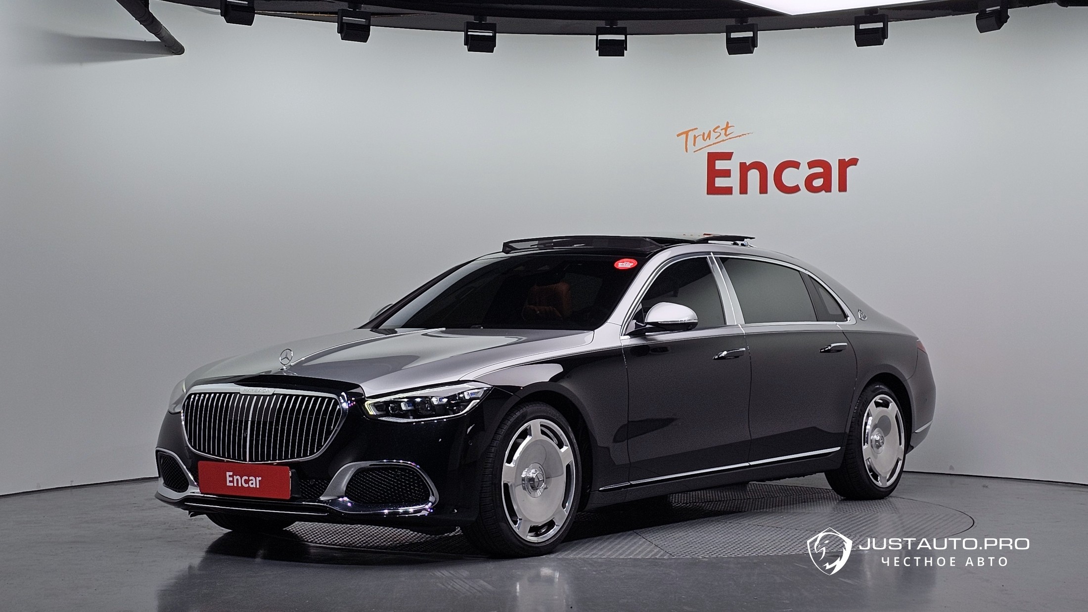 Автомобиль Mercedes-Benz S-Class