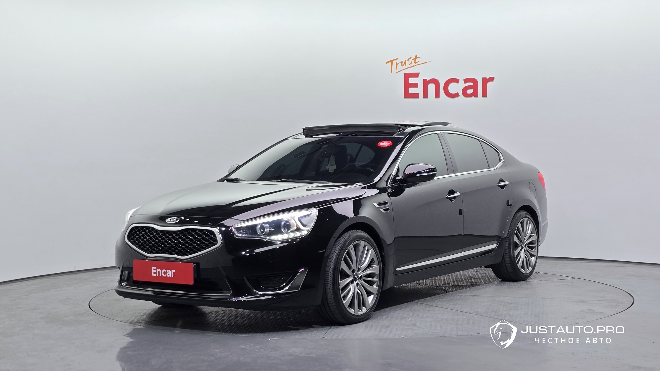 Автомобиль Kia K7
