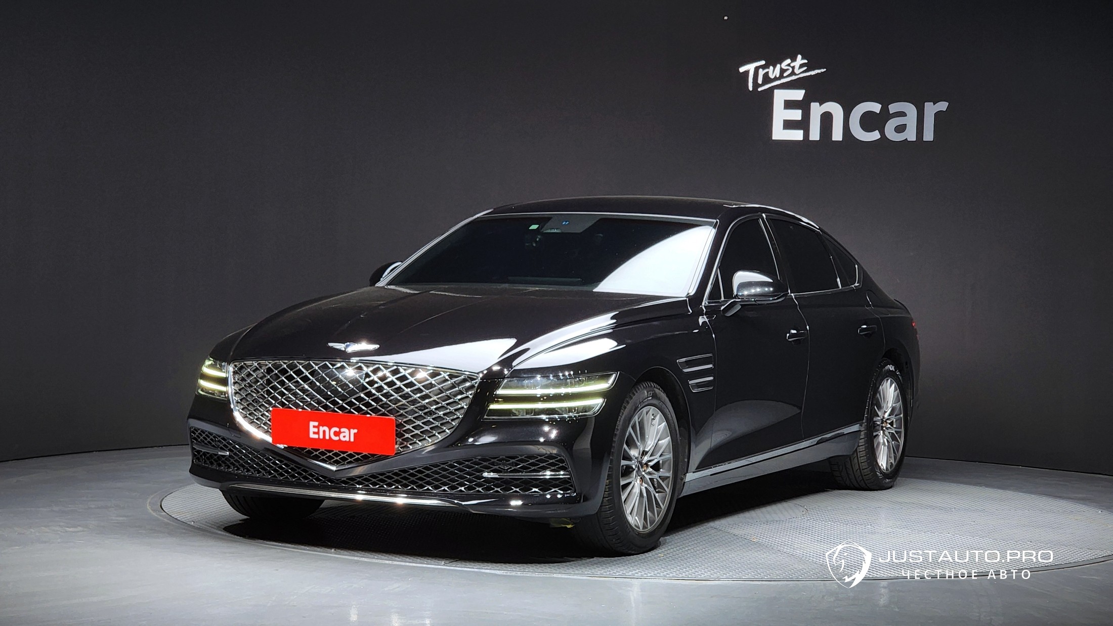 Автомобиль Genesis G80