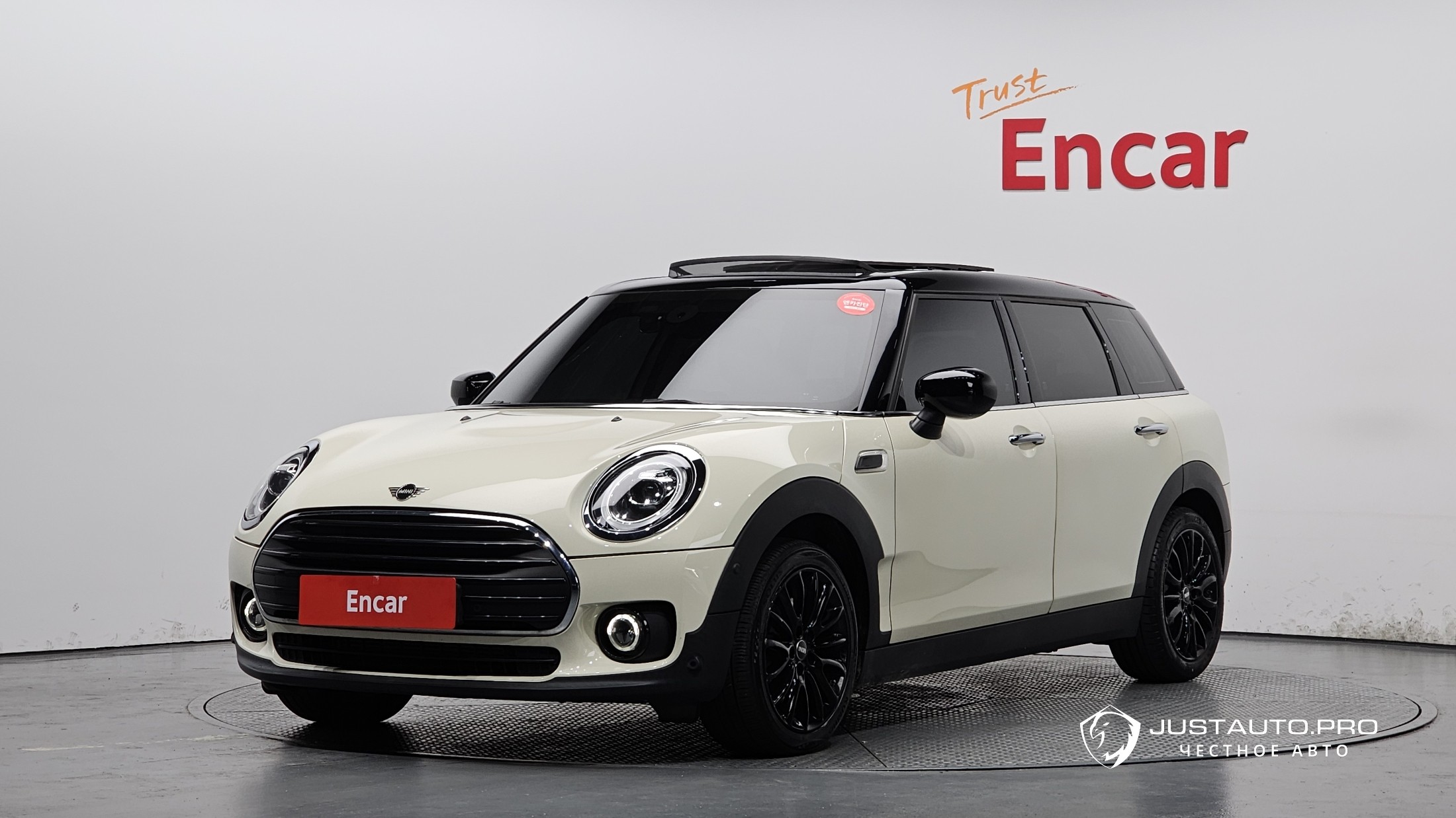 Автомобиль Mini Clubman