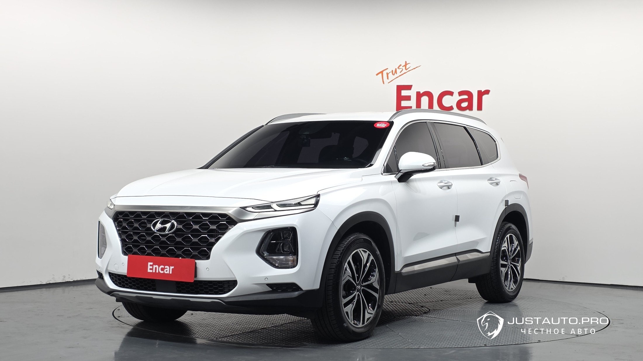 Автомобиль Hyundai Santafe