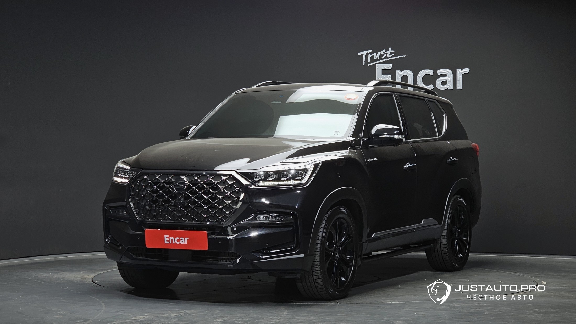 Автомобиль KG_Mobility_Ssangyong Rexton