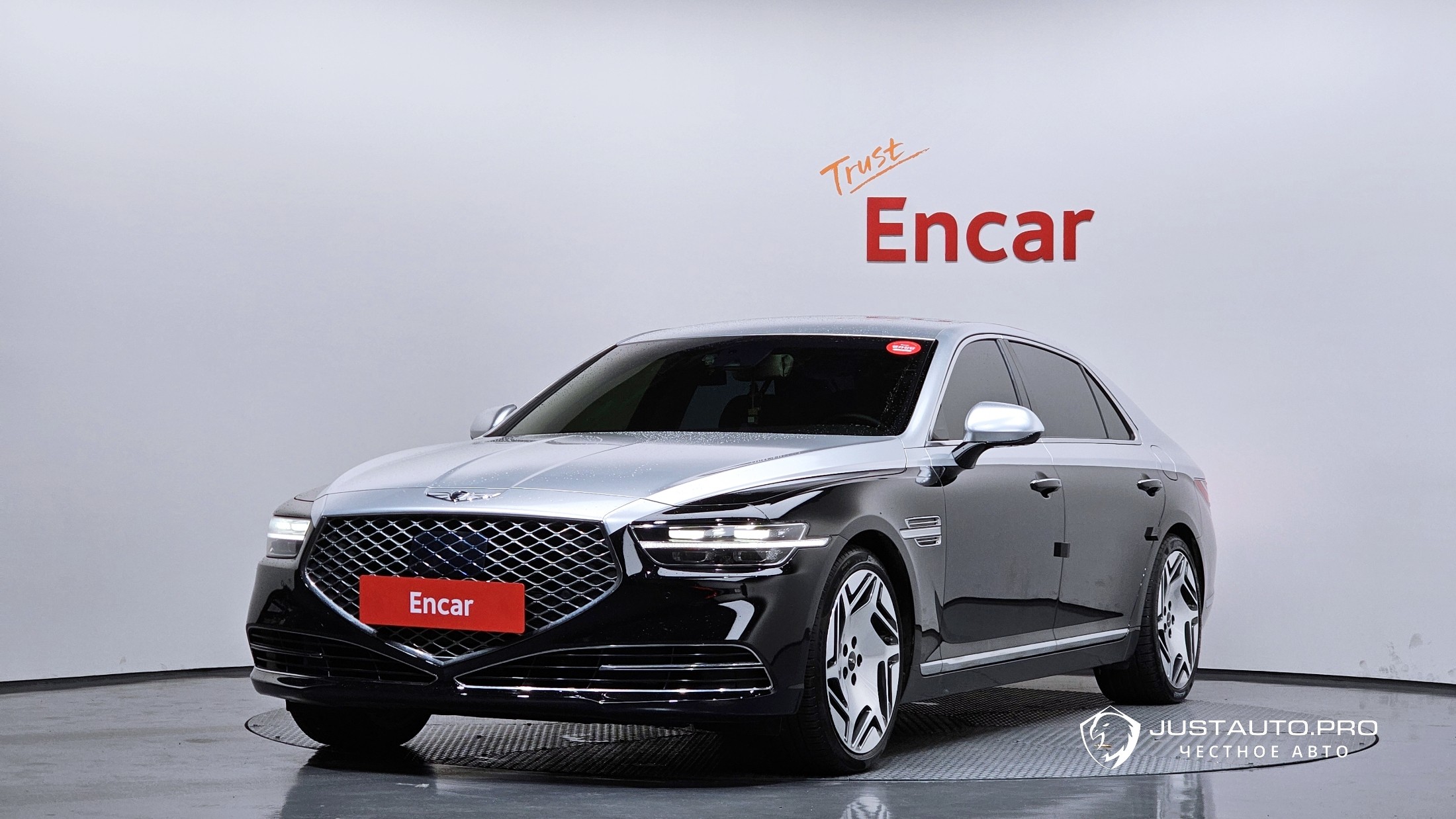 Автомобиль Genesis G90