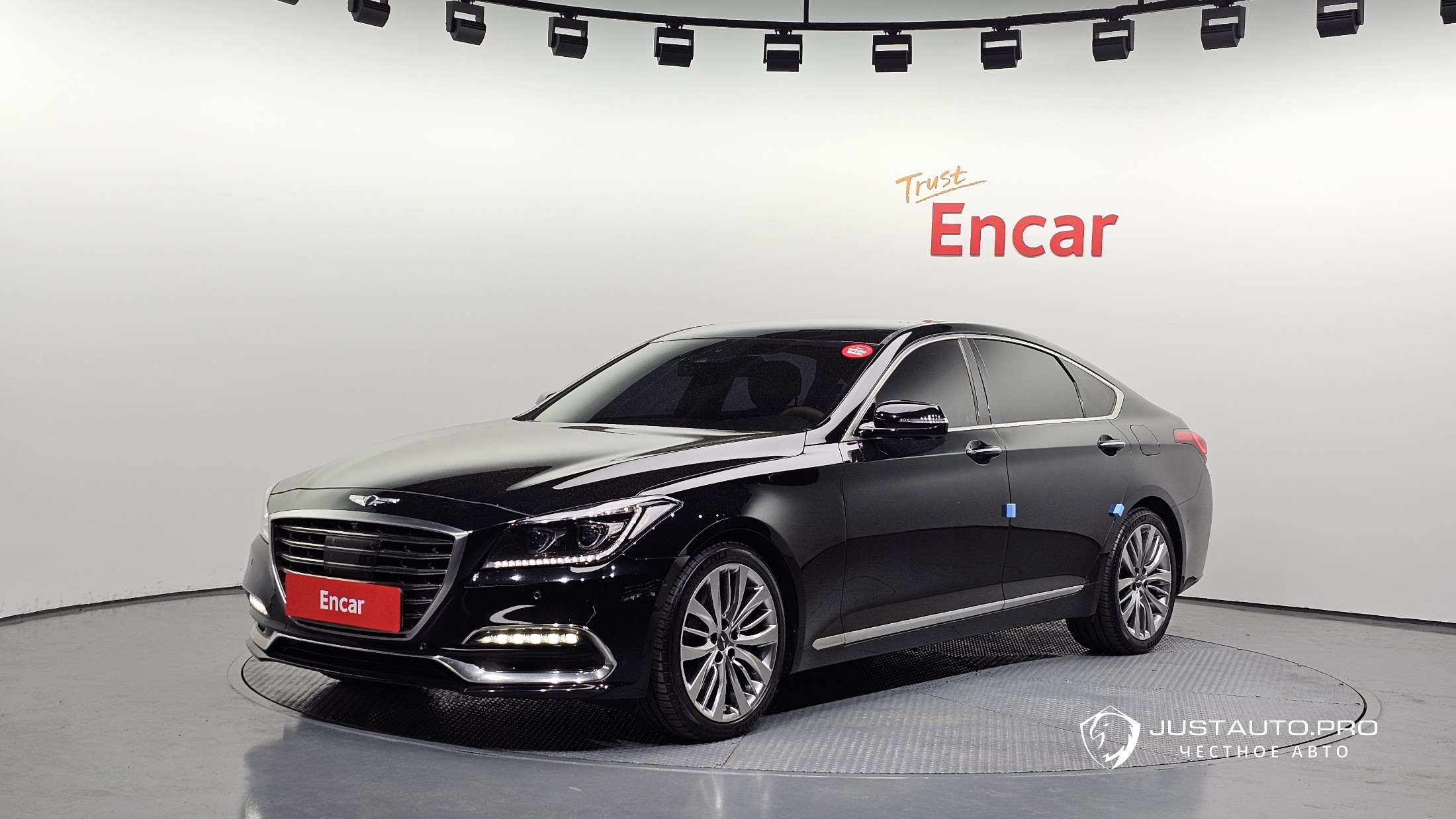 Автомобиль Genesis G80