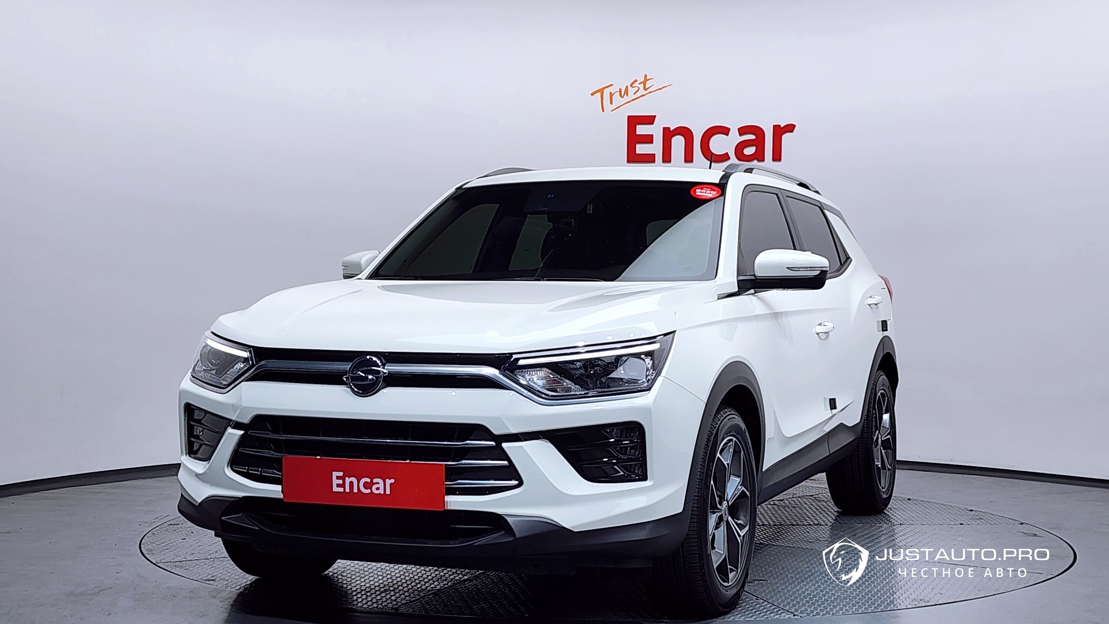 Автомобиль KG_Mobility_Ssangyong KORANDO