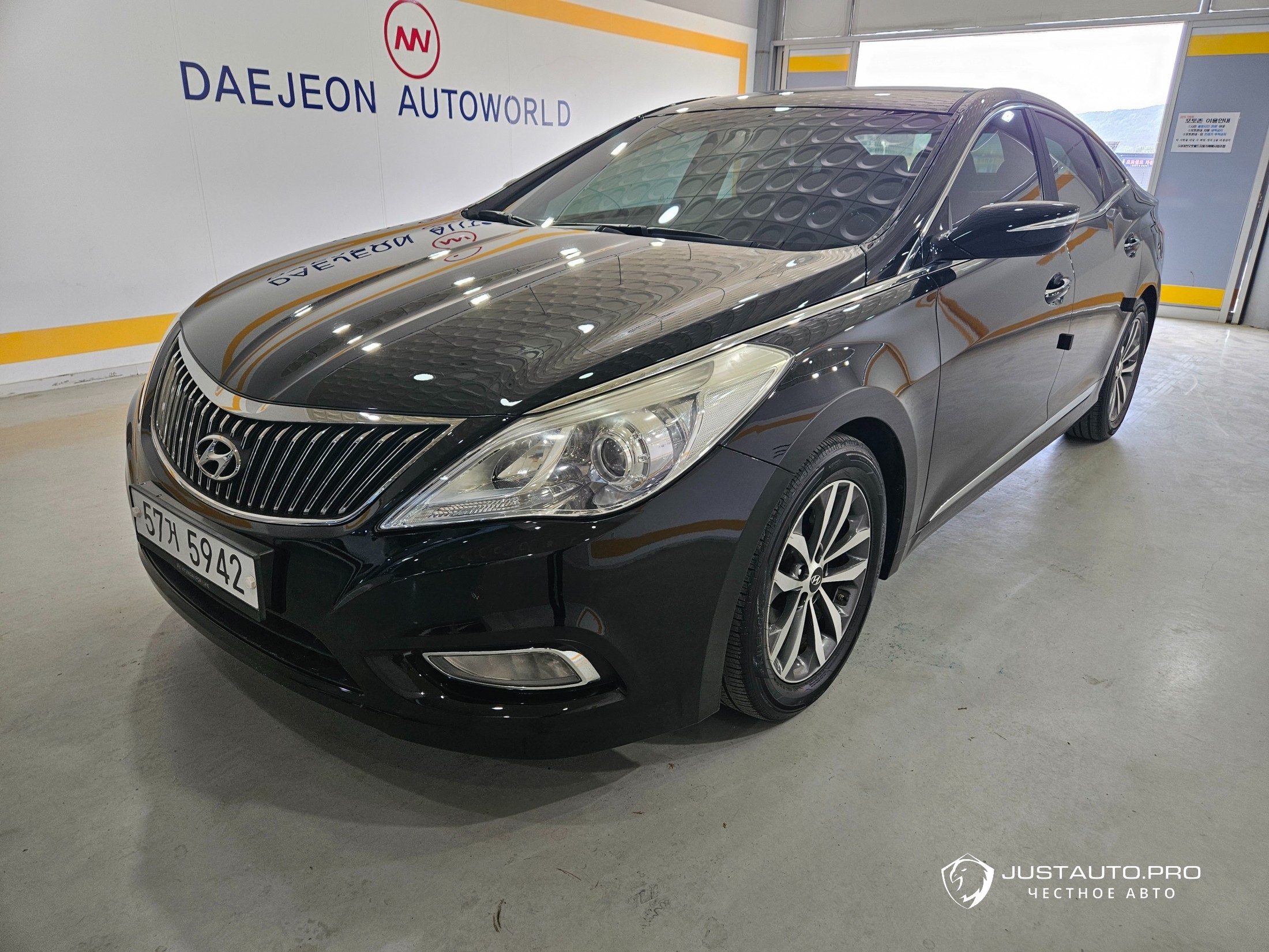 Автомобиль Hyundai Grandeur