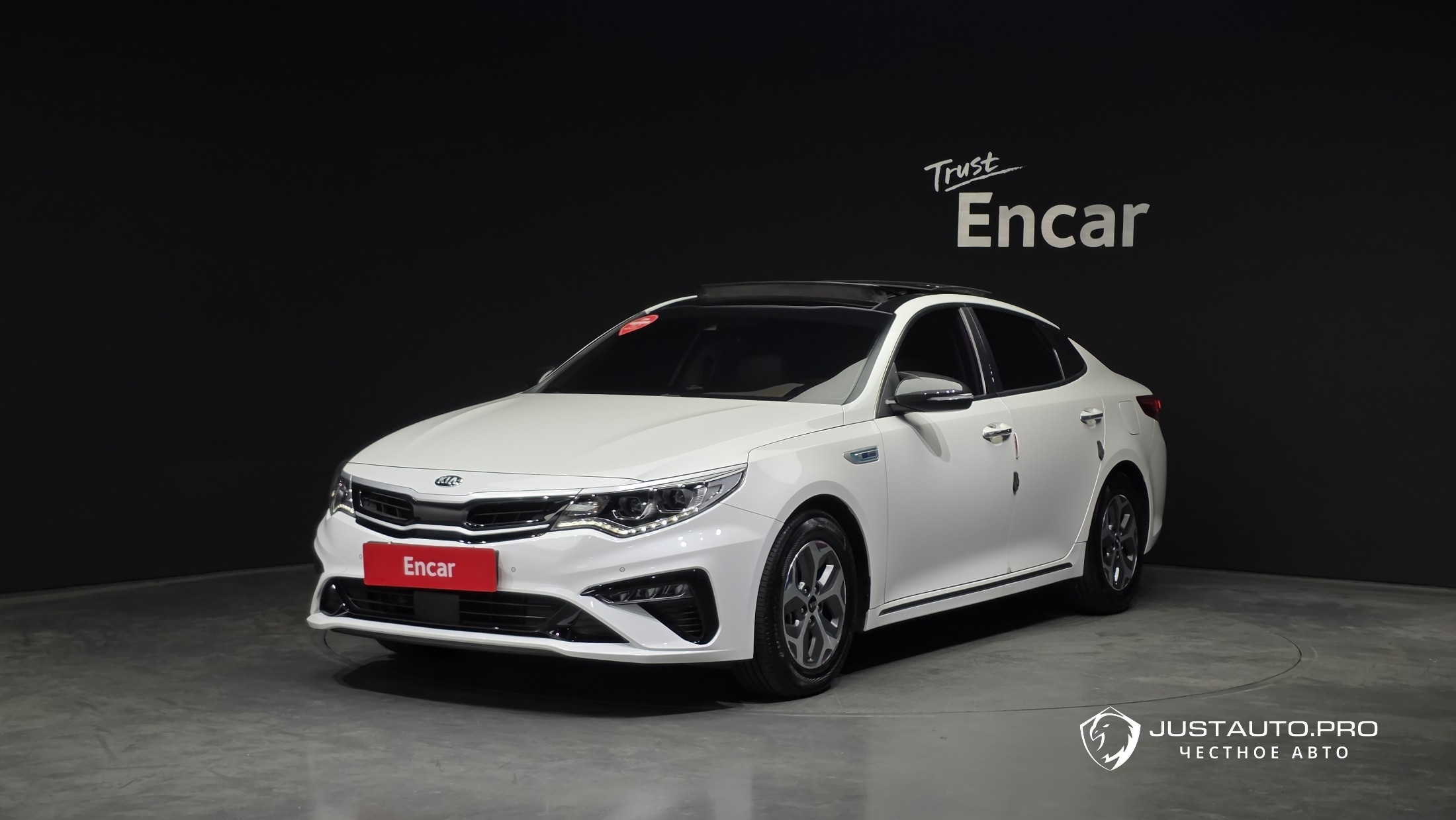 Автомобиль Kia K5