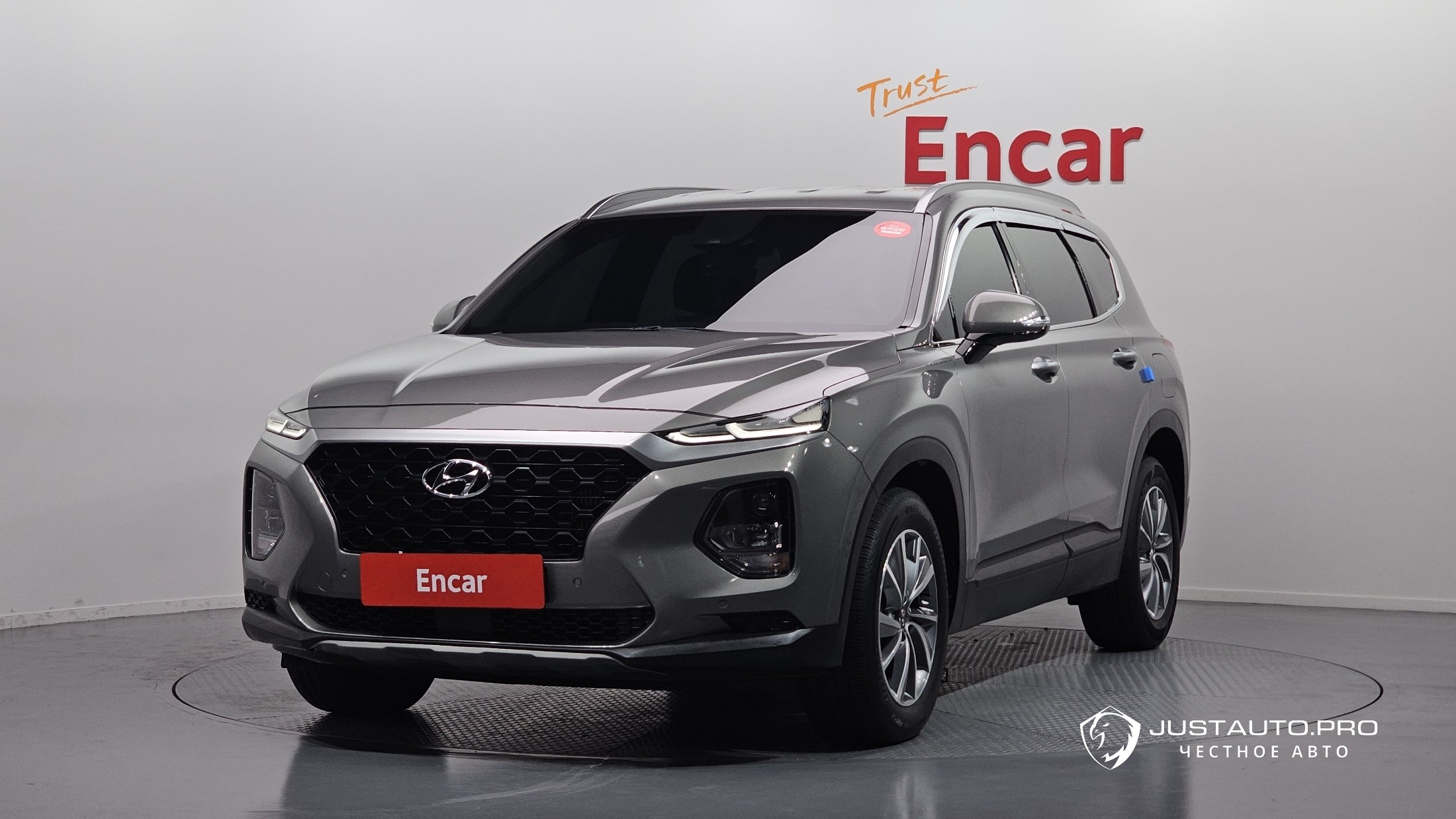 Автомобиль Hyundai Santafe