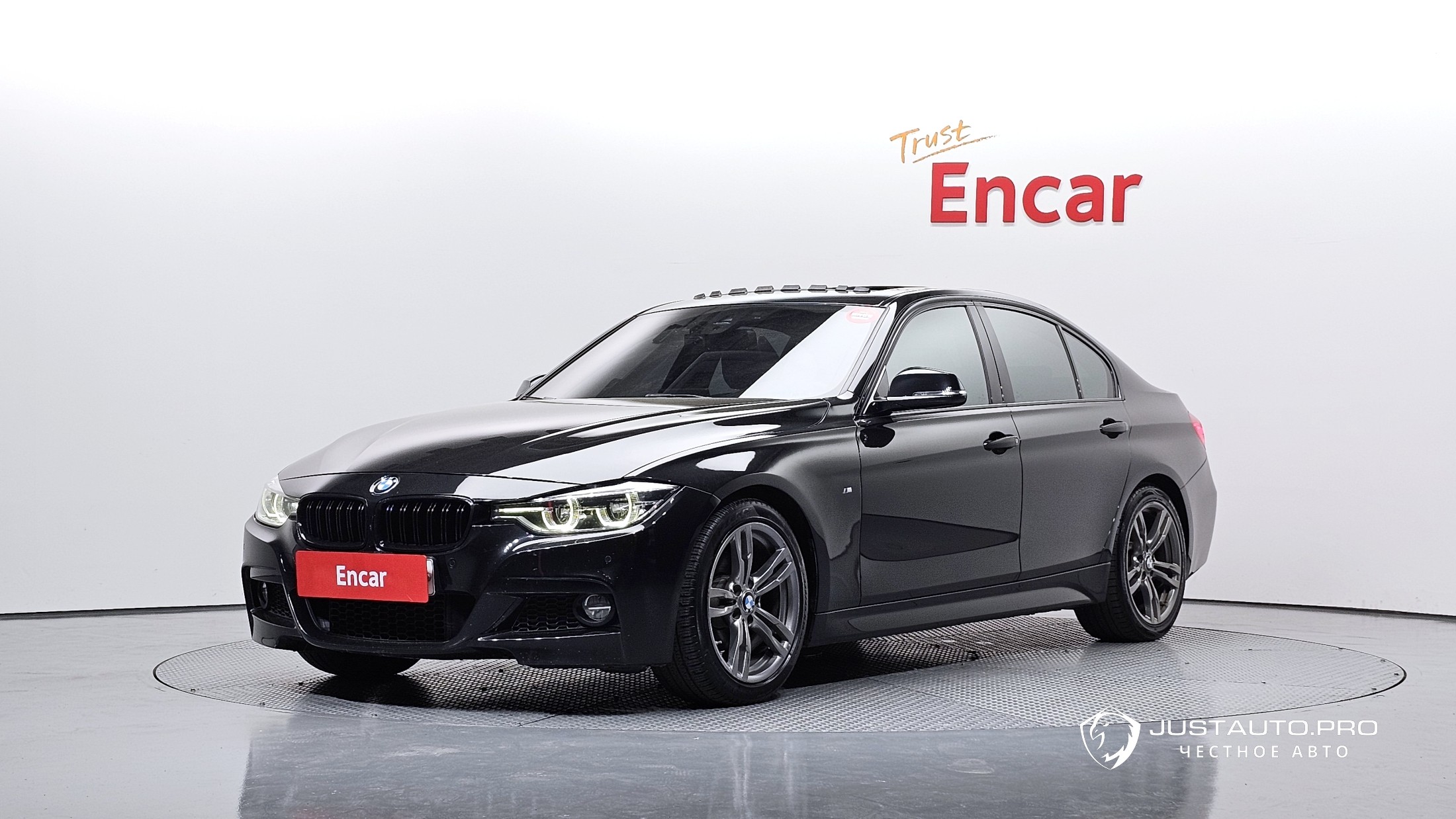 Автомобиль BMW 3-Series