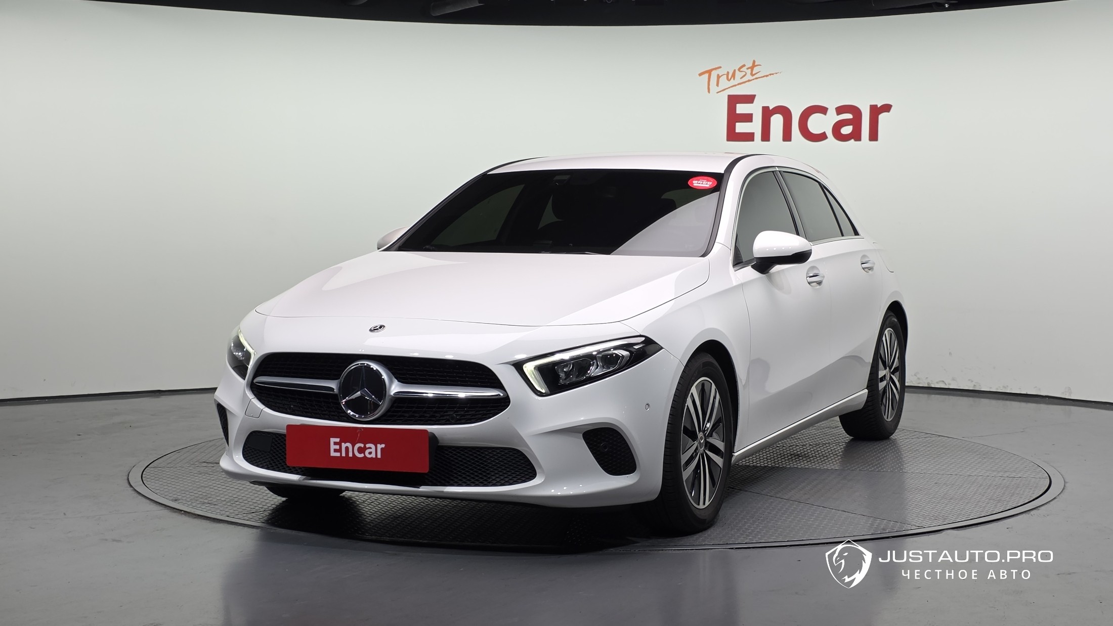 Автомобиль Mercedes-Benz A-Class