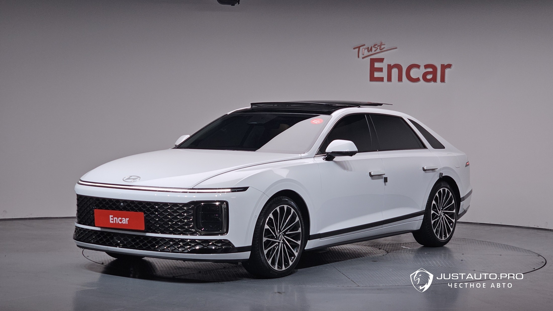 Автомобиль Hyundai Grandeur