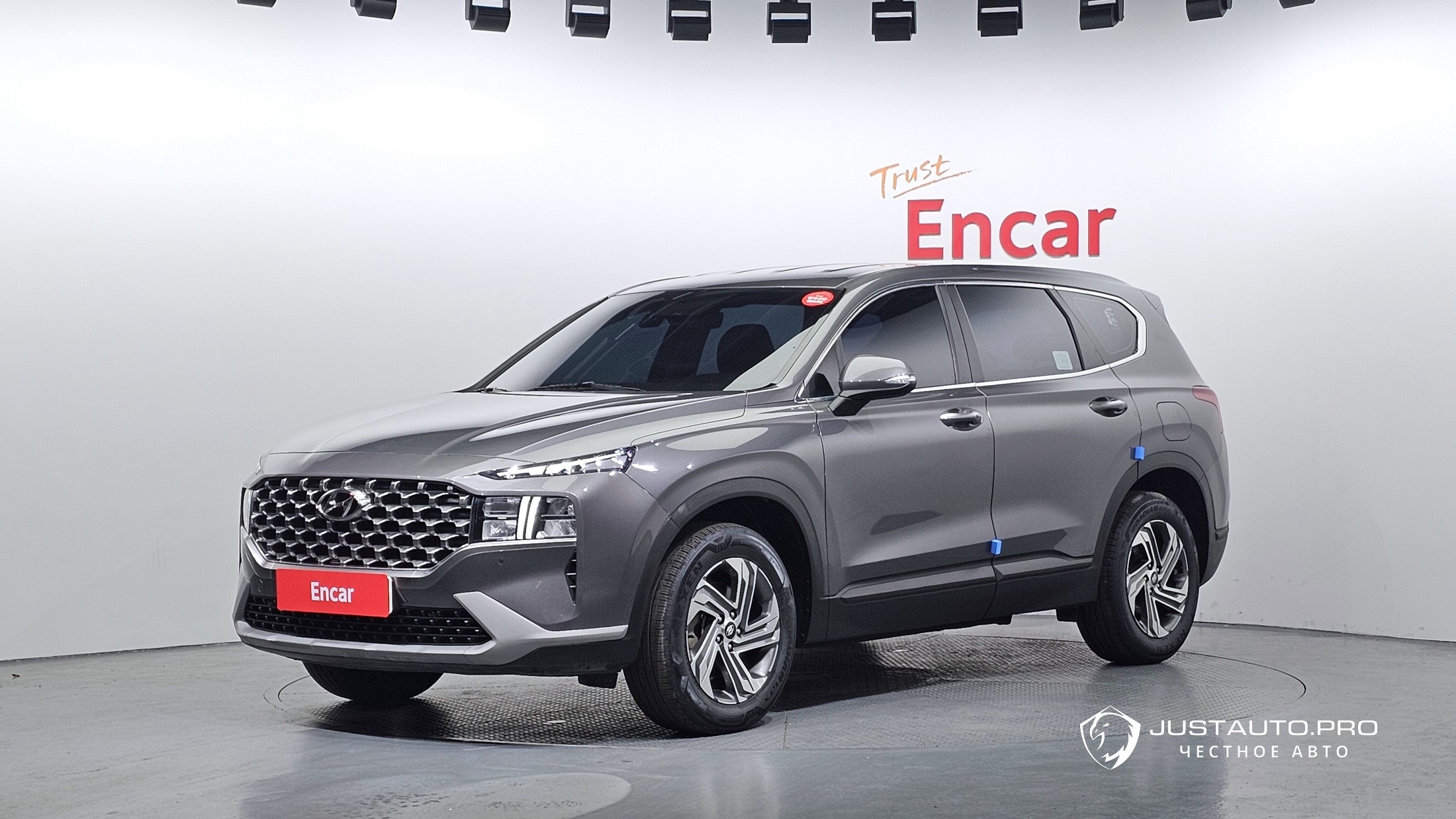 Автомобиль Hyundai Santafe