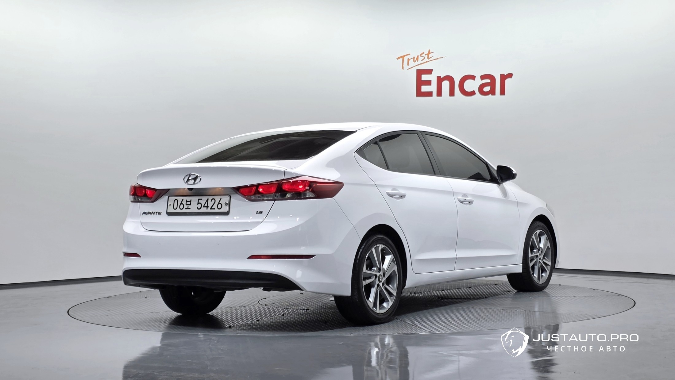 Автомобиль Hyundai AVANTE