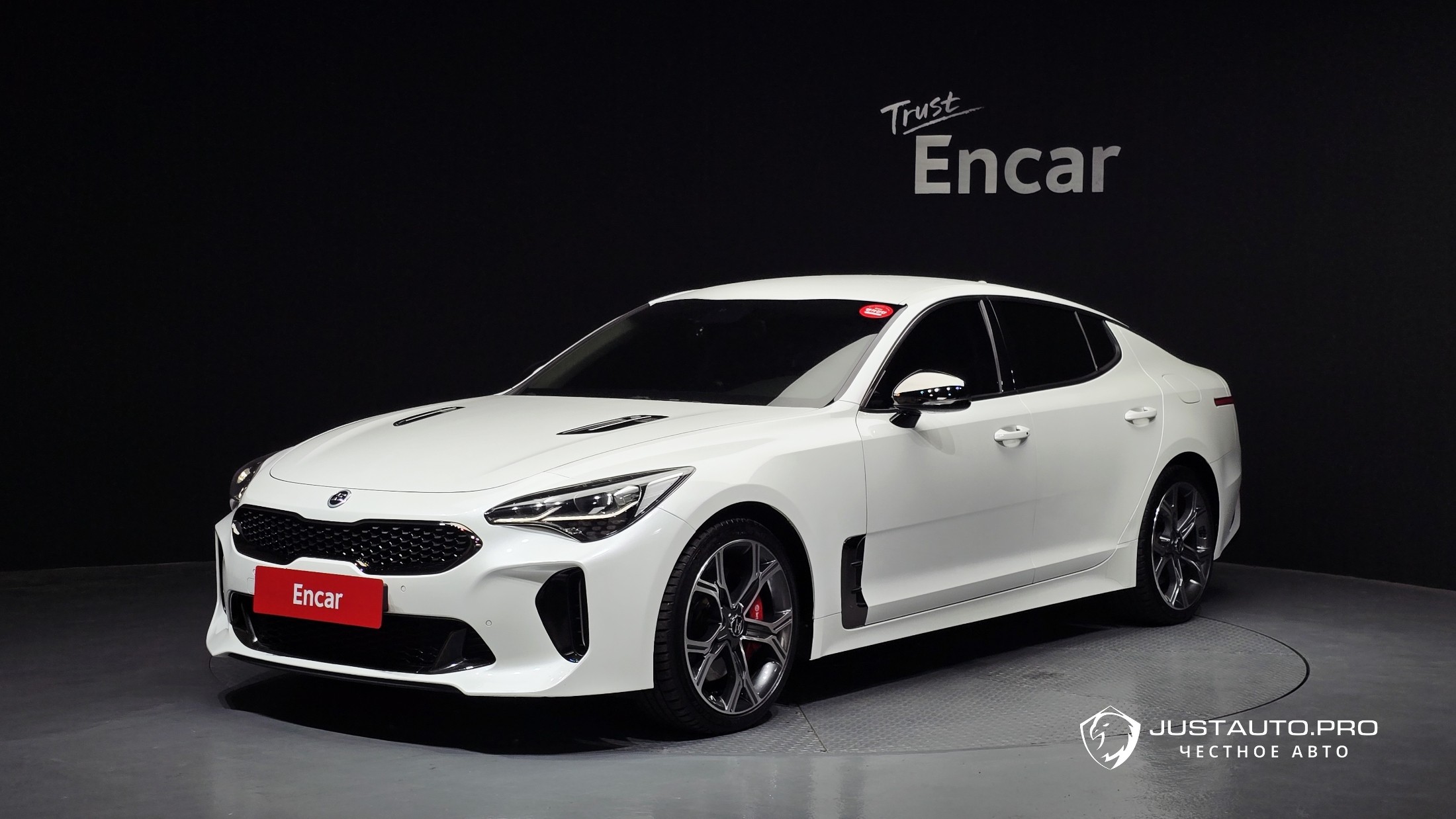 Автомобиль Kia Stinger