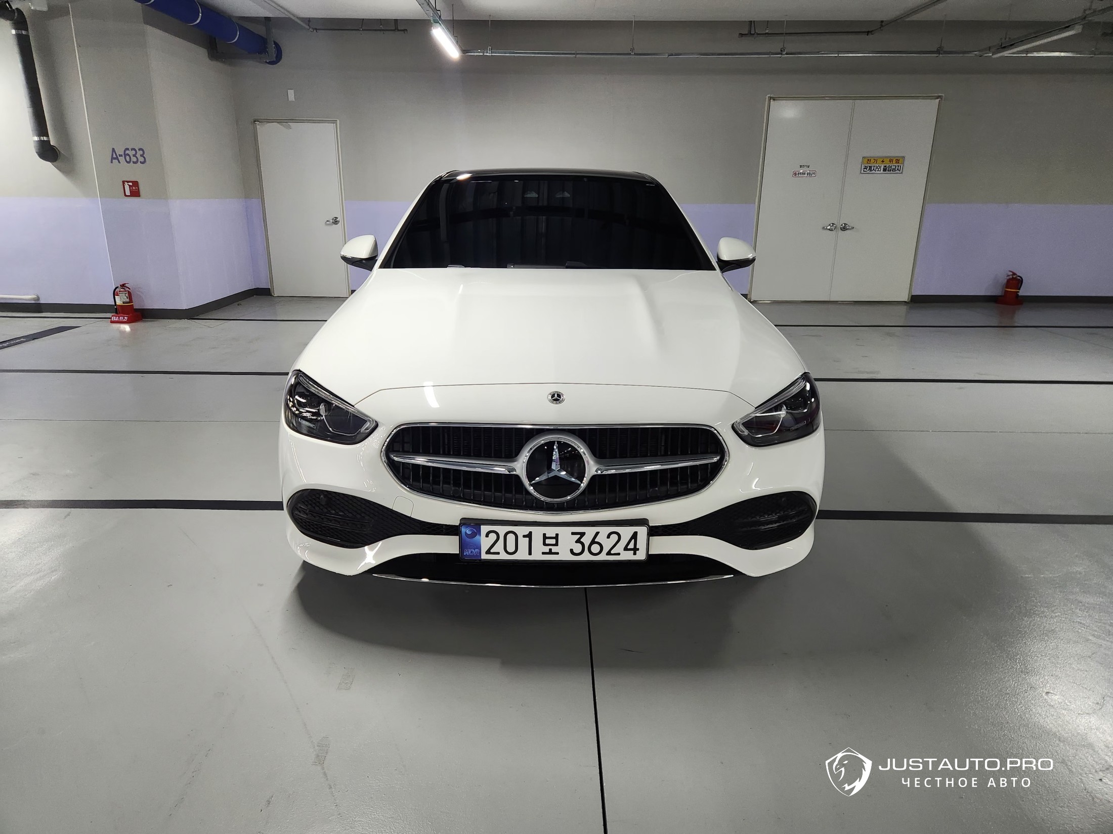 Автомобиль Mercedes-Benz C-Class