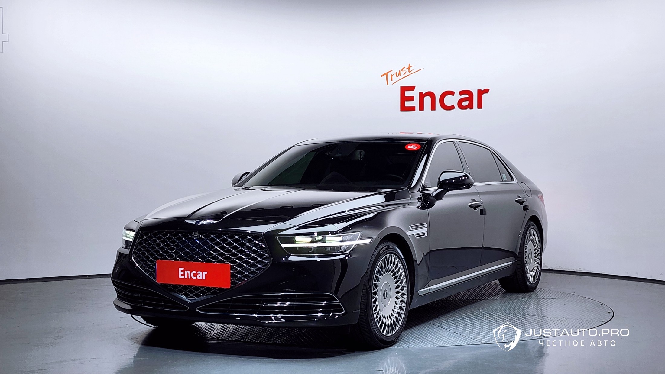 Автомобиль Genesis G90